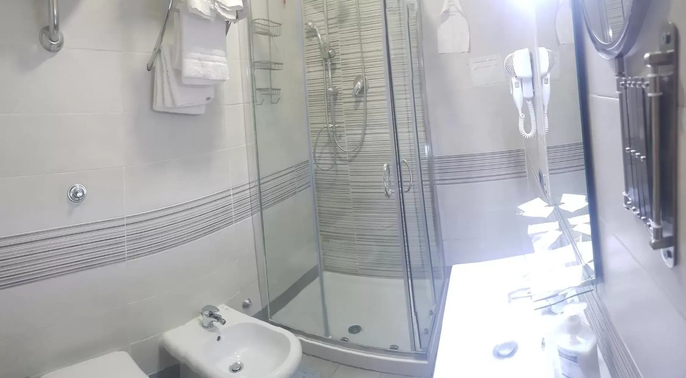 Shower, Bathroom in B&B Donn'anna