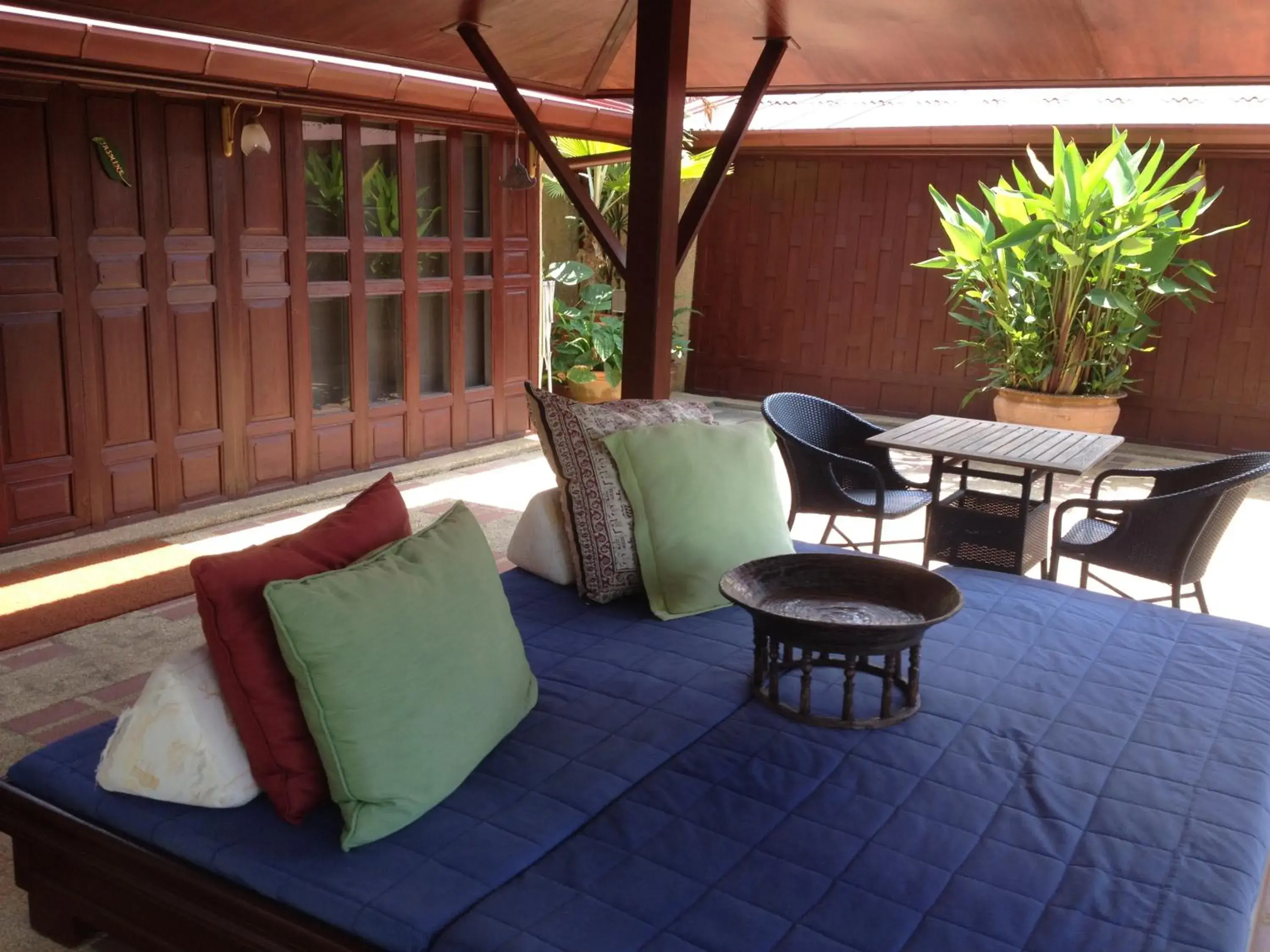 Balcony/Terrace, Lounge/Bar in Ban Keaw Villas