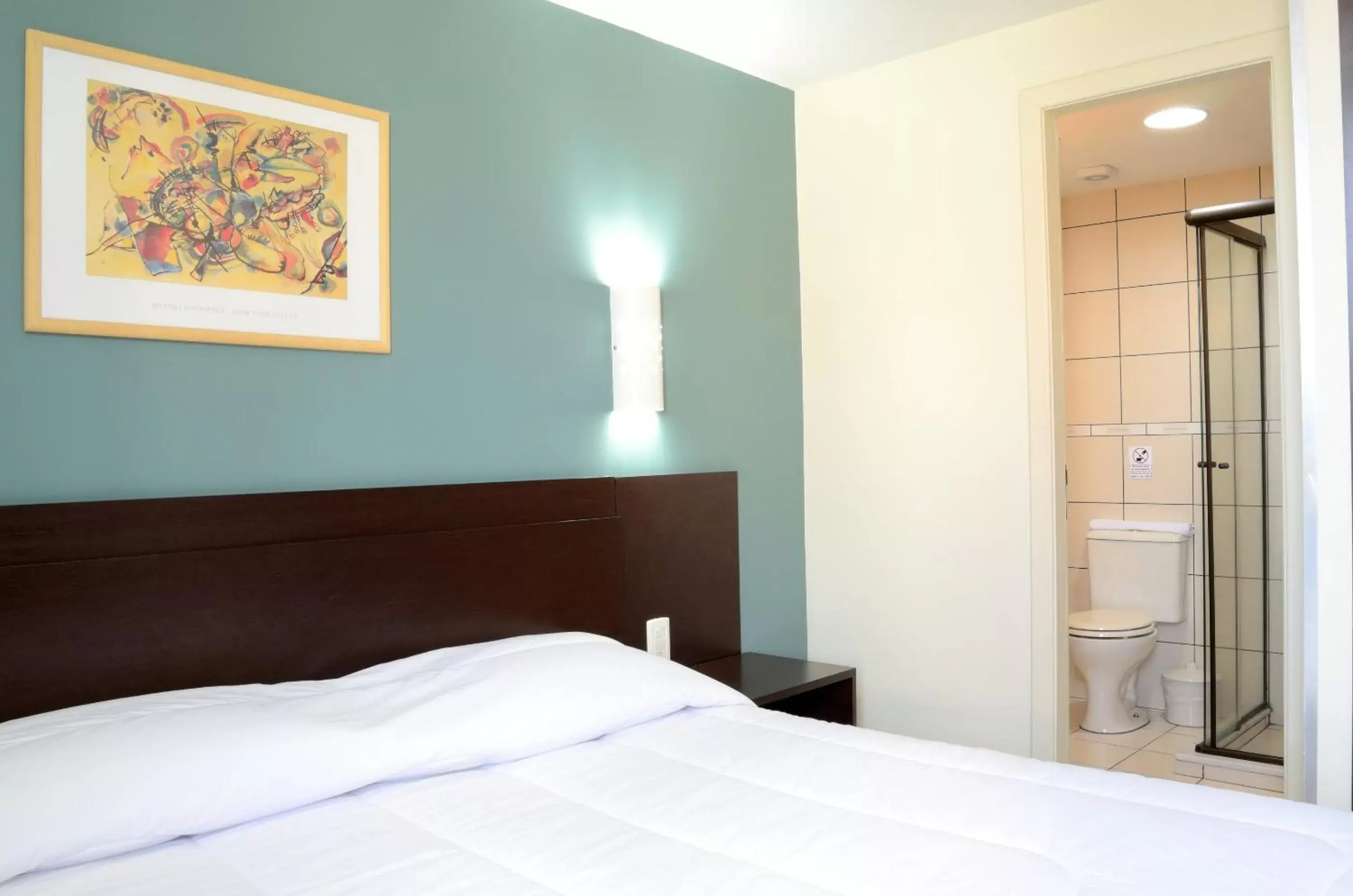 Standard Double Room - single occupancy in Coral Hotel - Próximo Av Carlos Gomes, PUCRS