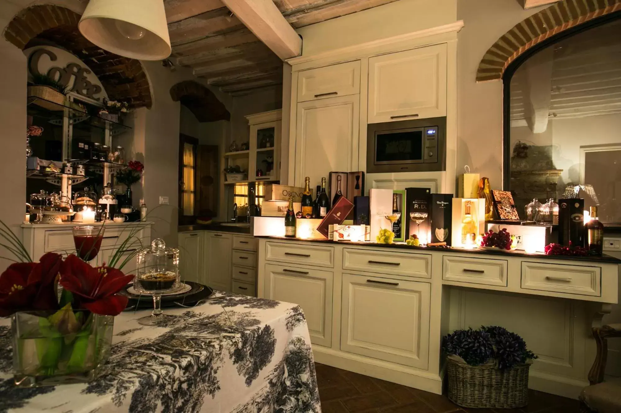 Restaurant/places to eat, Kitchen/Kitchenette in Suite San Michele