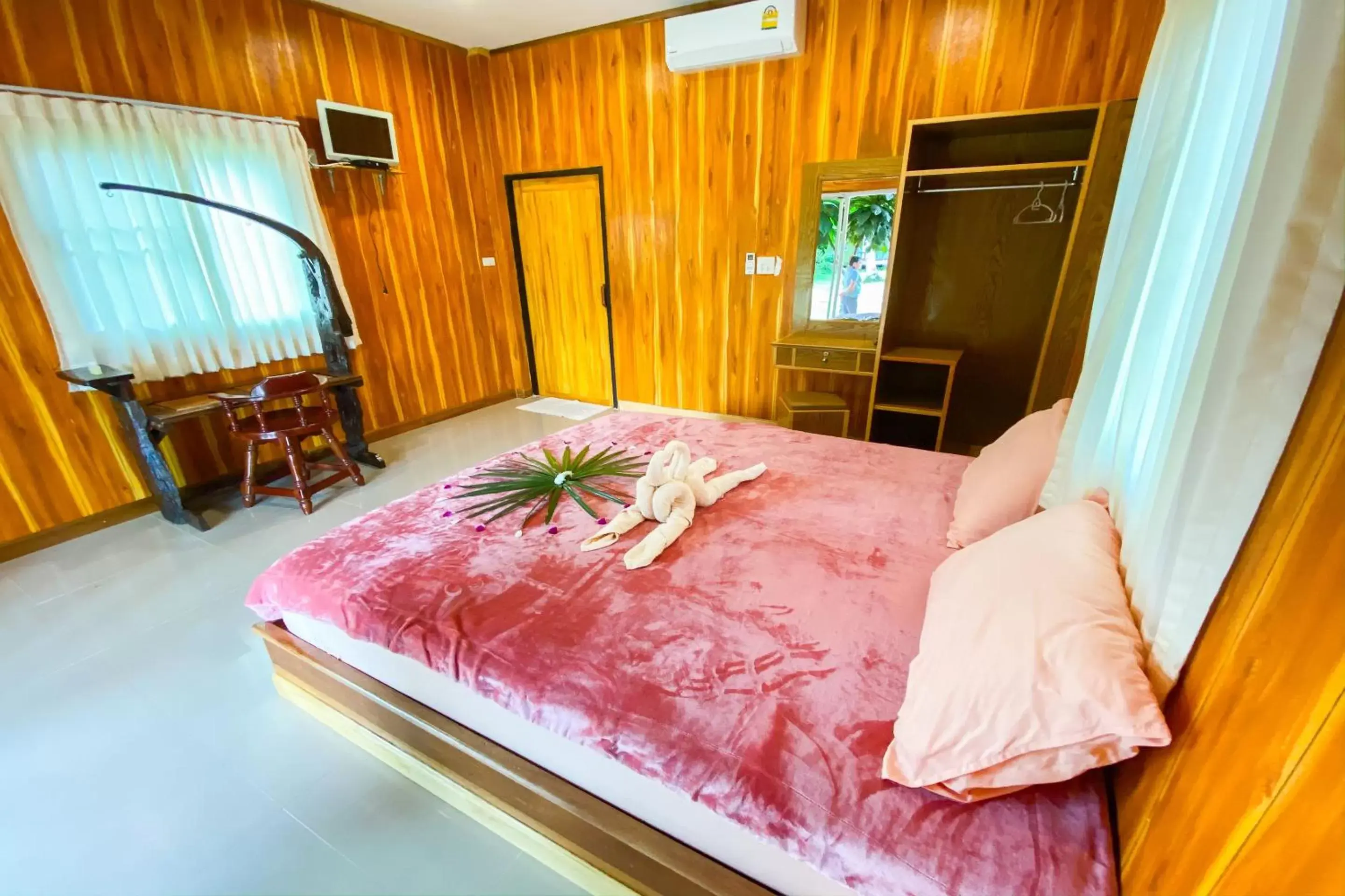 Bed in Koh Kood Far East Resort Bed in Koh Kood Far East Resort