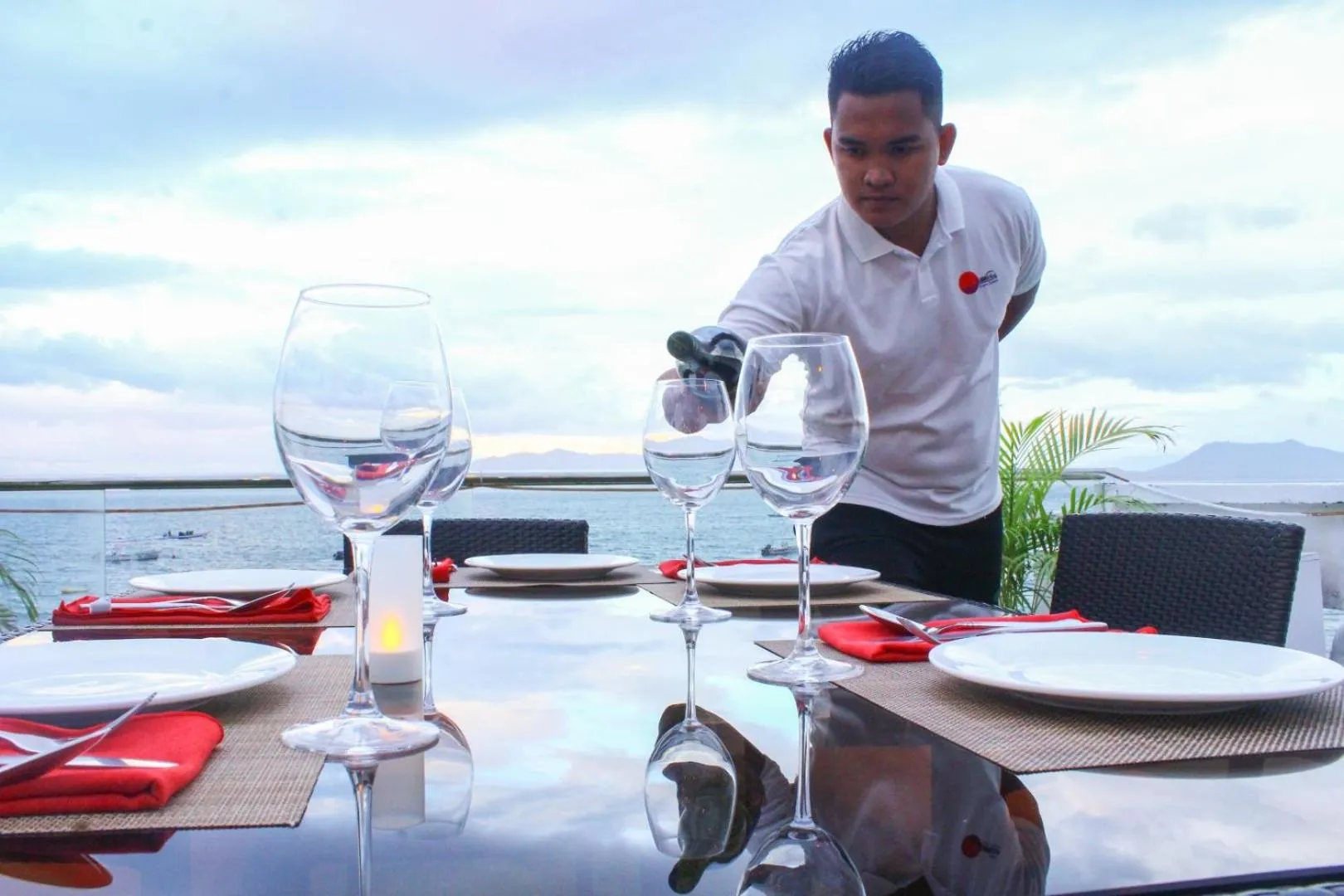 Restaurant/places to eat in Lalaguna Villas Luxury Dive Resort and Spa