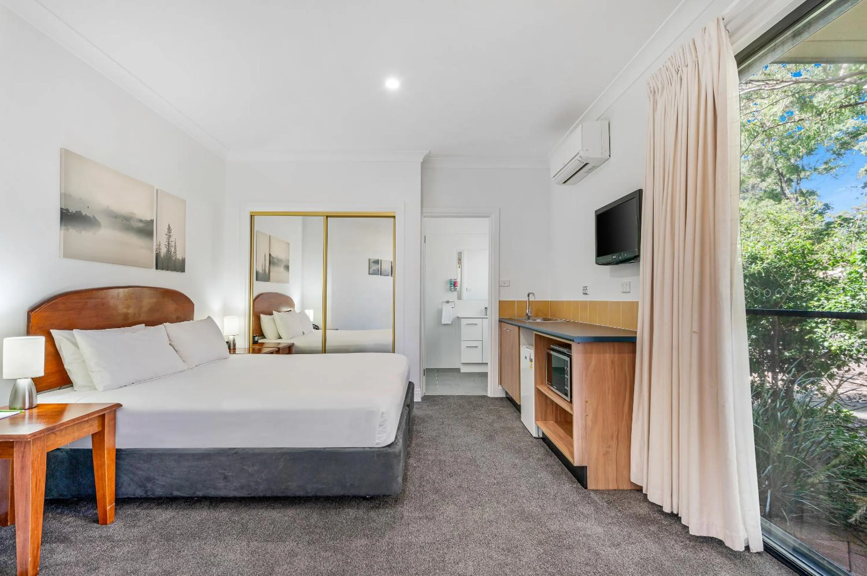 Bed in Leisure Inn Pokolbin Hill