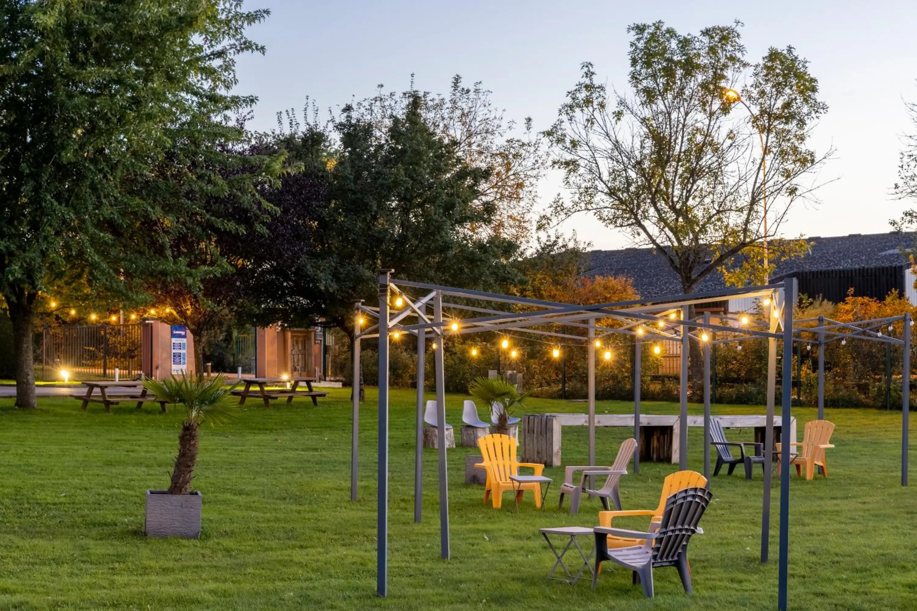 Garden in The Originals City, Hotel Paray-le-Monial