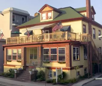 Carisbrooke Inn Bed & Breakfast