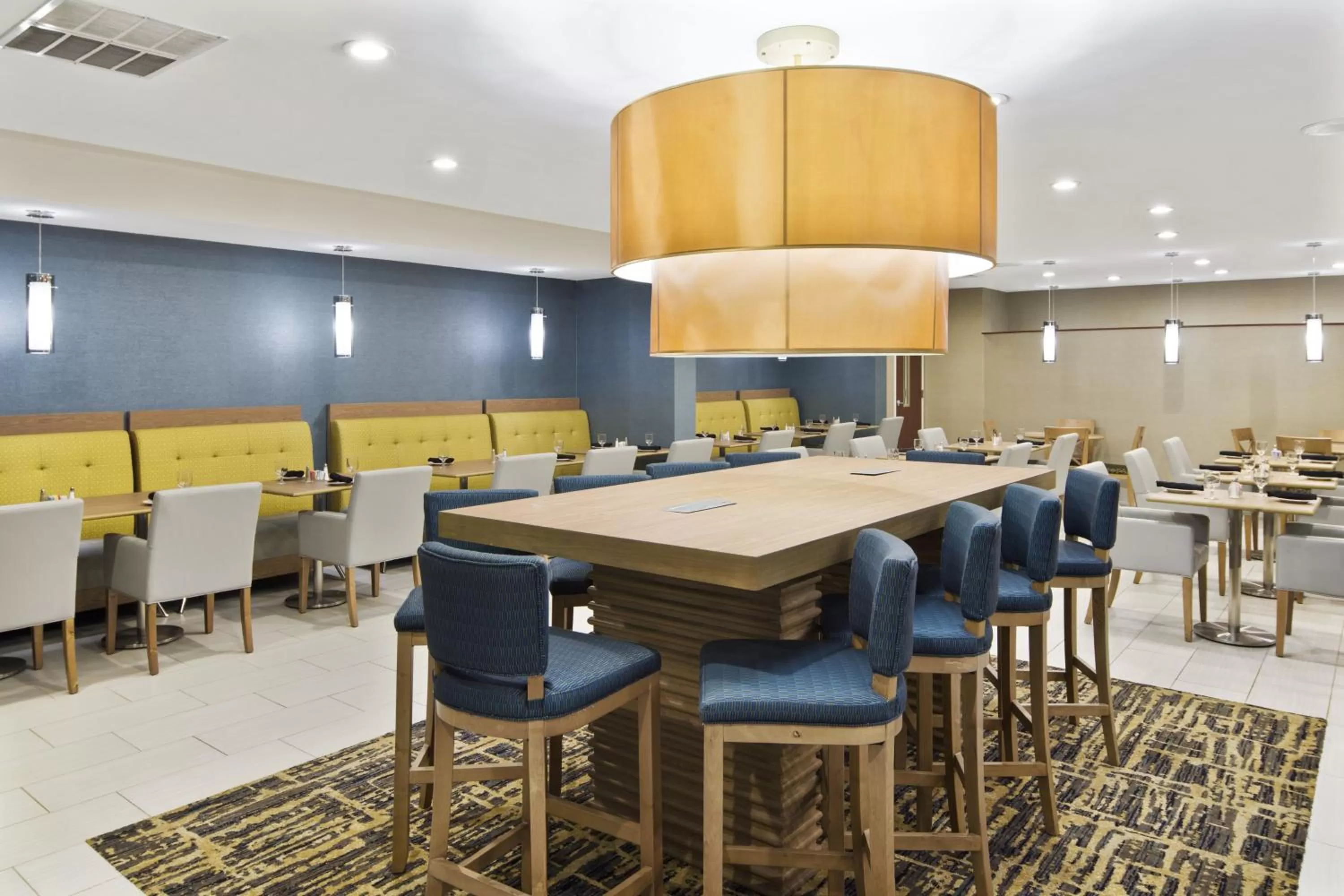 Restaurant/places to eat in Holiday Inn Augusta West I-20 by IHG