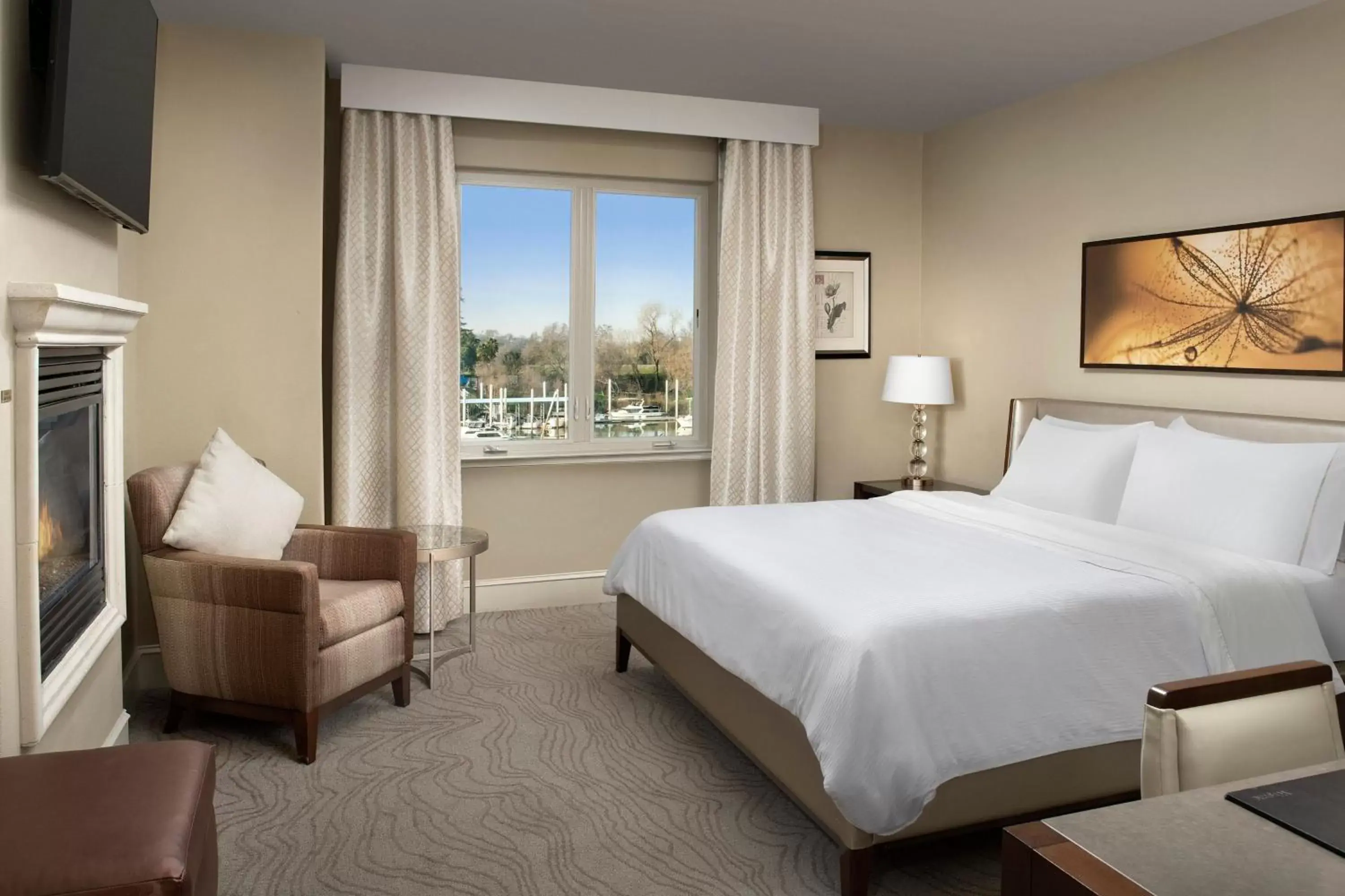 Bedroom in The Westin Sacramento