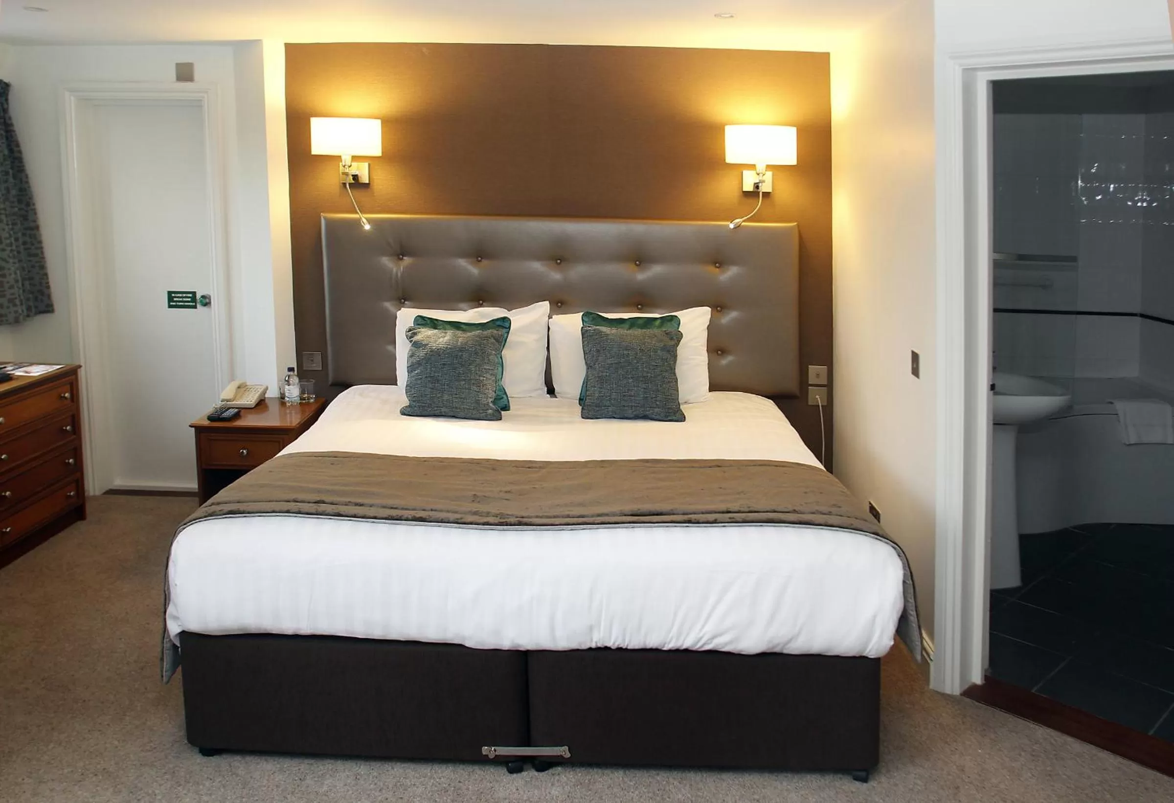 Bedroom, Bed in Ufford Park Resort