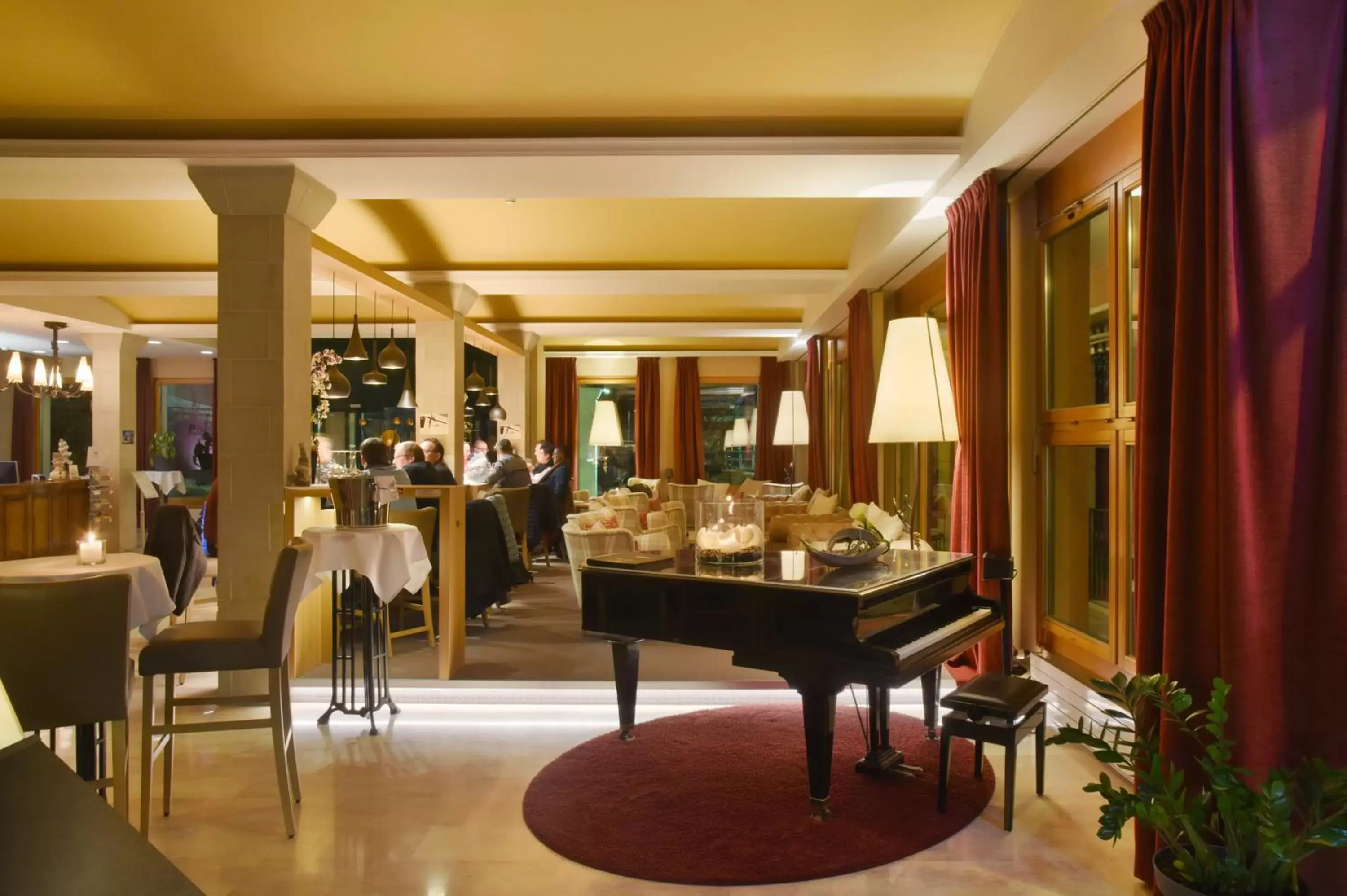 Decorative detail, Restaurant/Places to Eat in Hôtel des Vignes