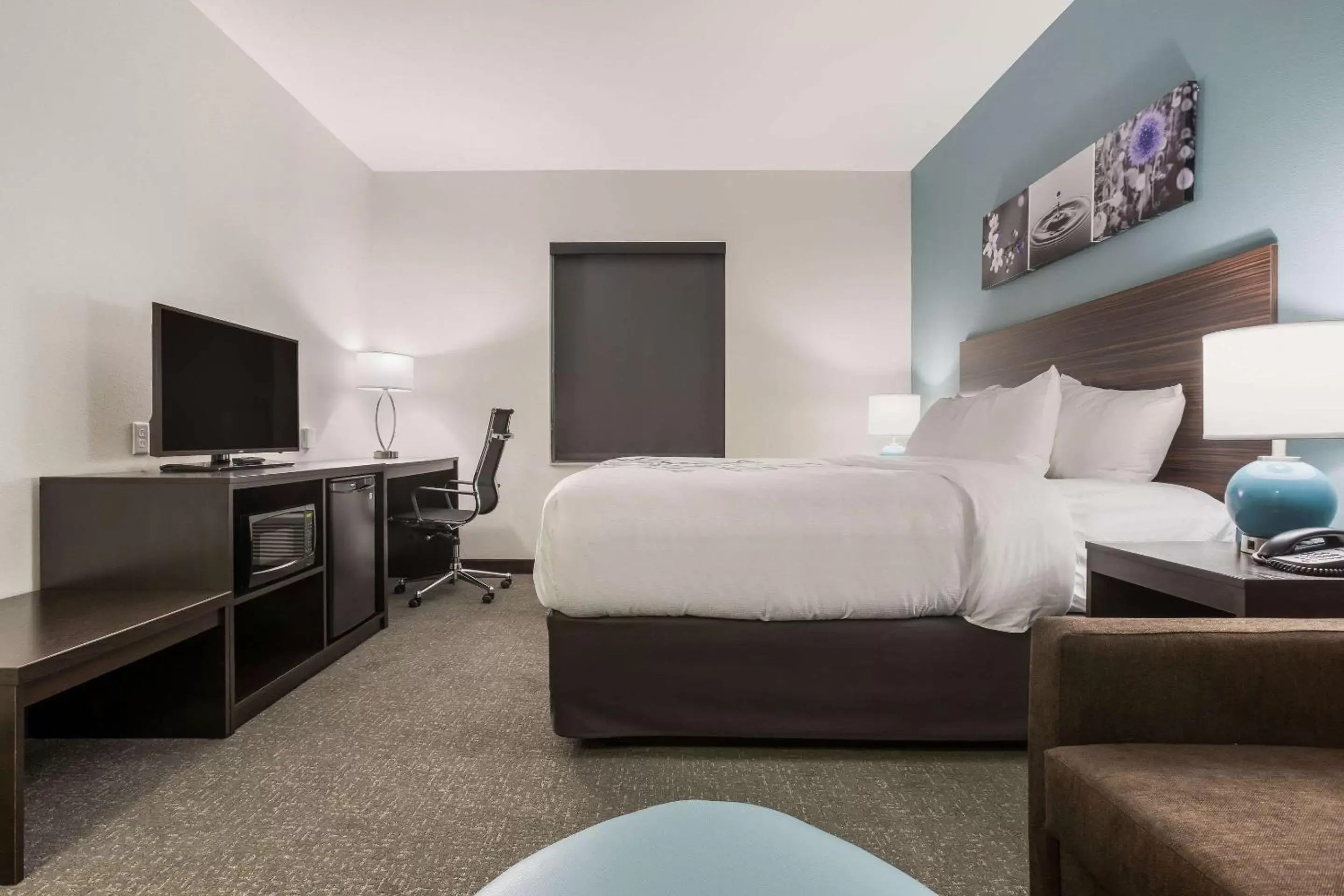 Photo of the whole room, Bed in Sleep Inn & Suites Webb City Photo of the whole room, Bed in Sleep Inn & Suites Webb City