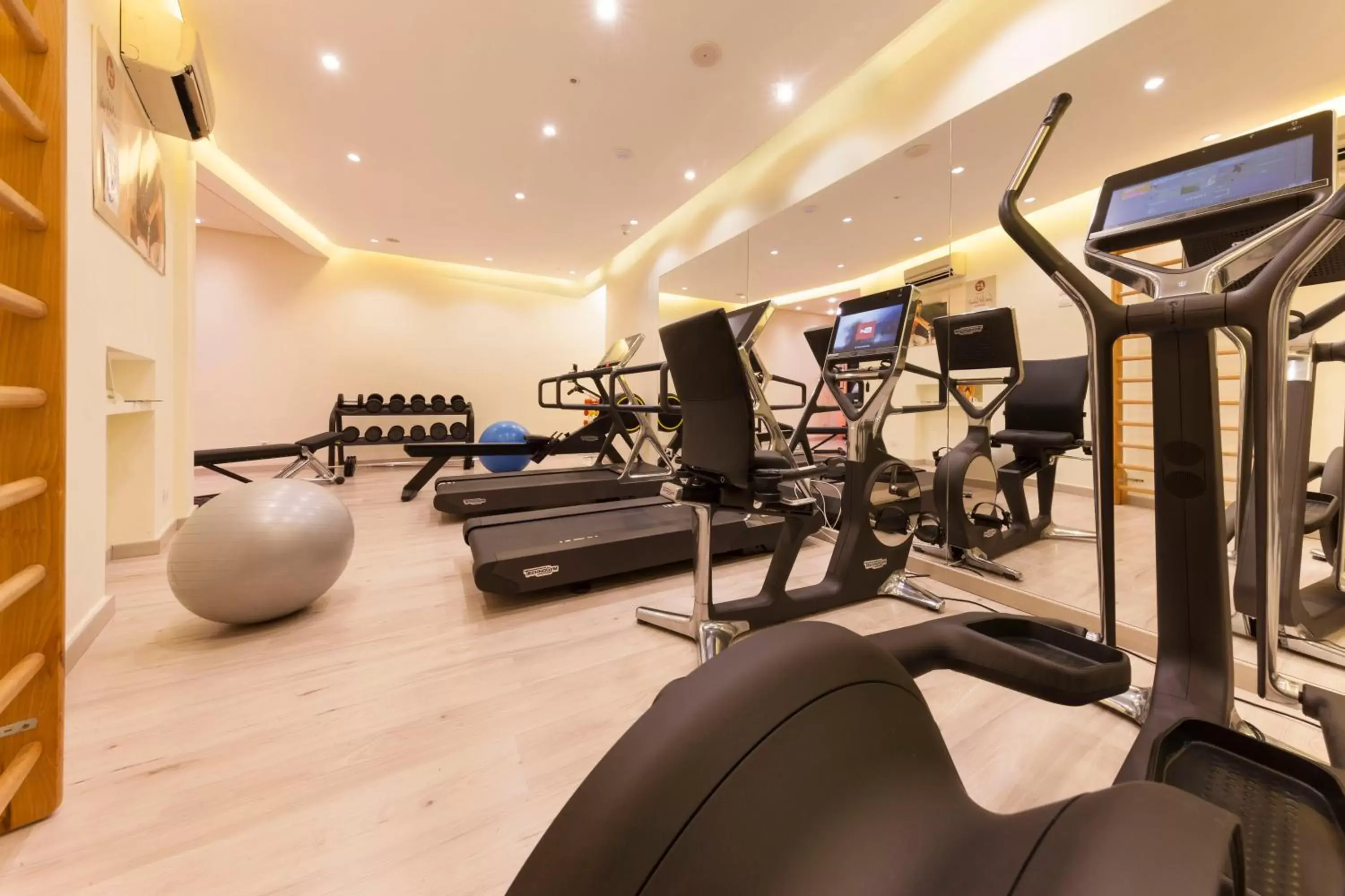 Fitness centre/facilities, Fitness Center/Facilities in Hotel Continental