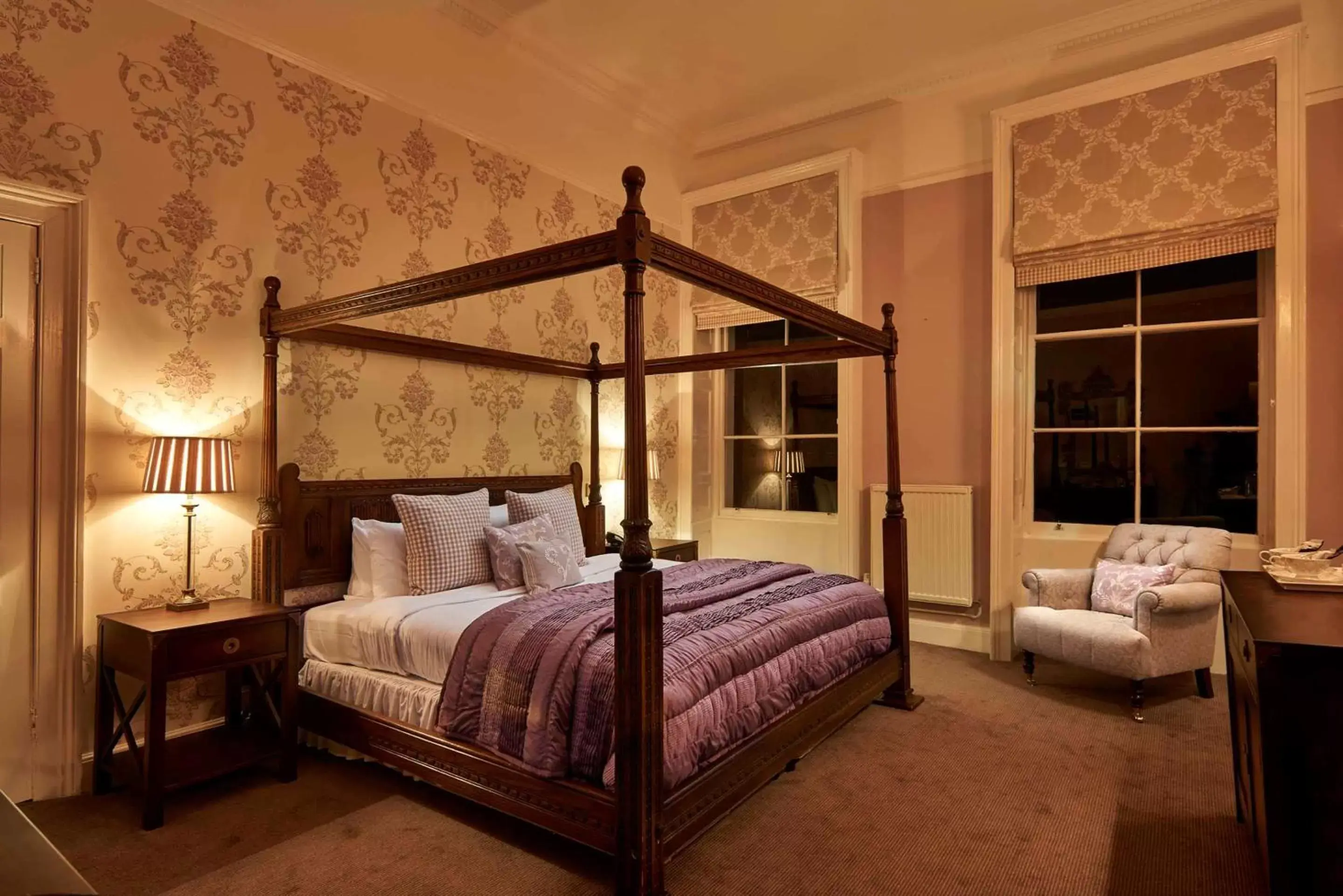 Photo of the whole room, Bed in Burnham Beeches Hotel