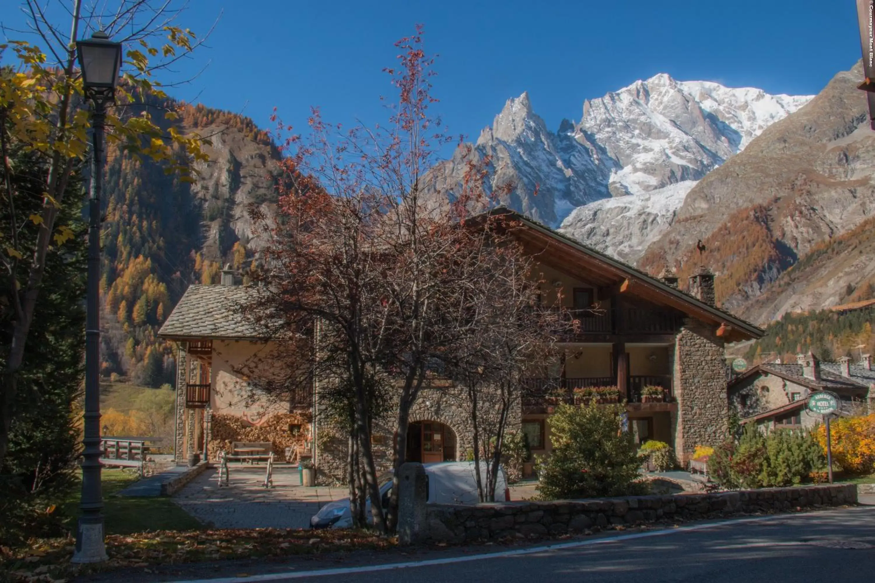 Property Building in Auberge de La Maison