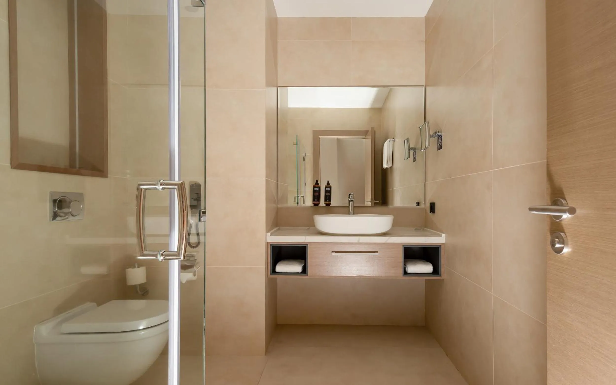 Shower in Mercure Tashkent South