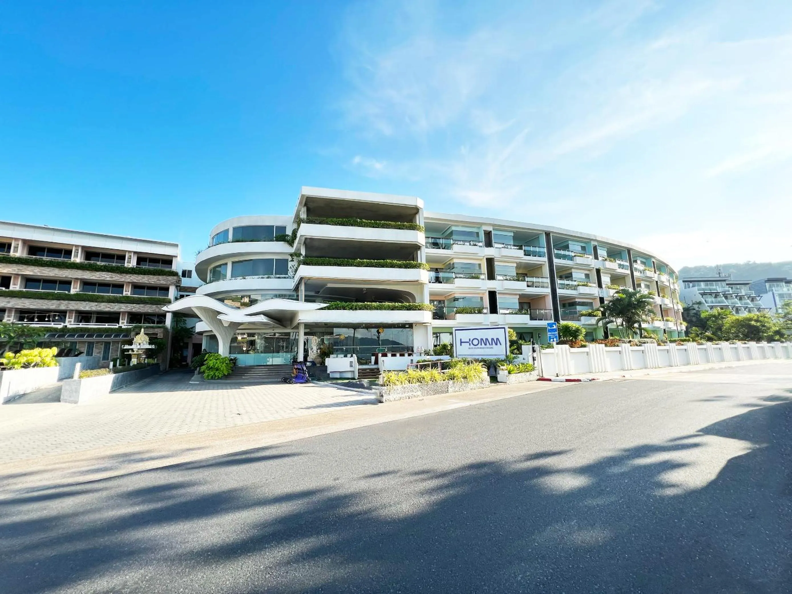 Property building in Homm Bliss Southbeach Patong