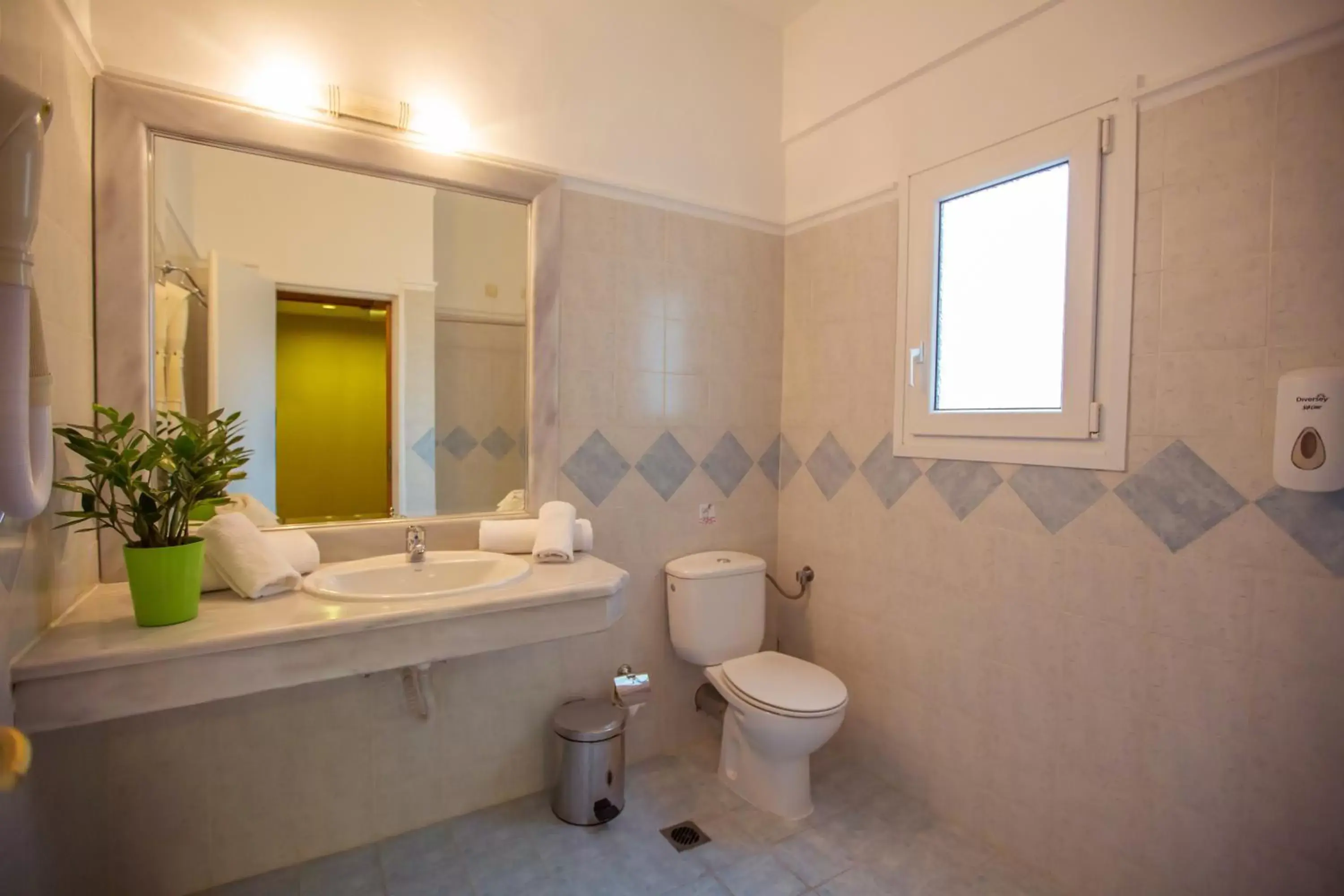 Toilet, Bathroom in Hotel Marina