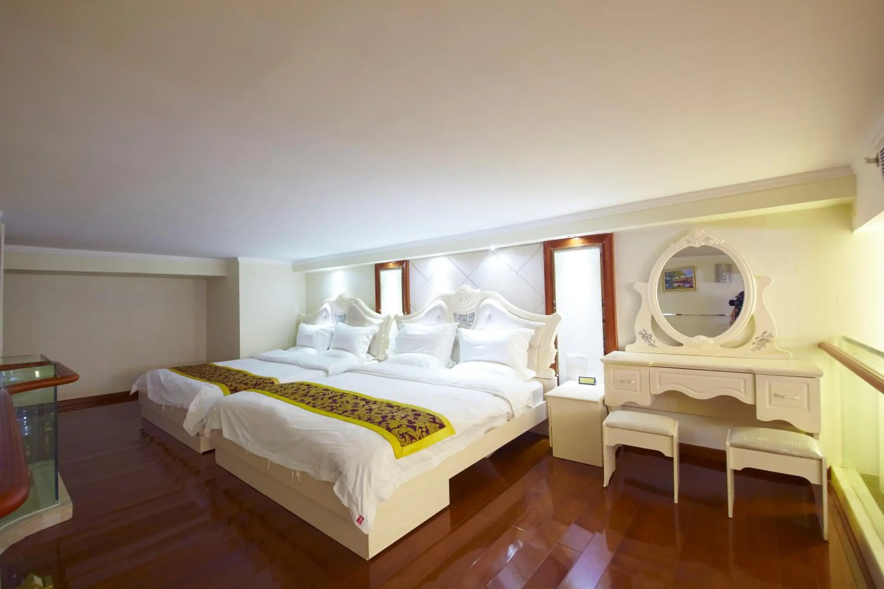 Bed in Louidon Mega Apartment Hotel Of Kam Rueng Plaza - Sunshine Apartment