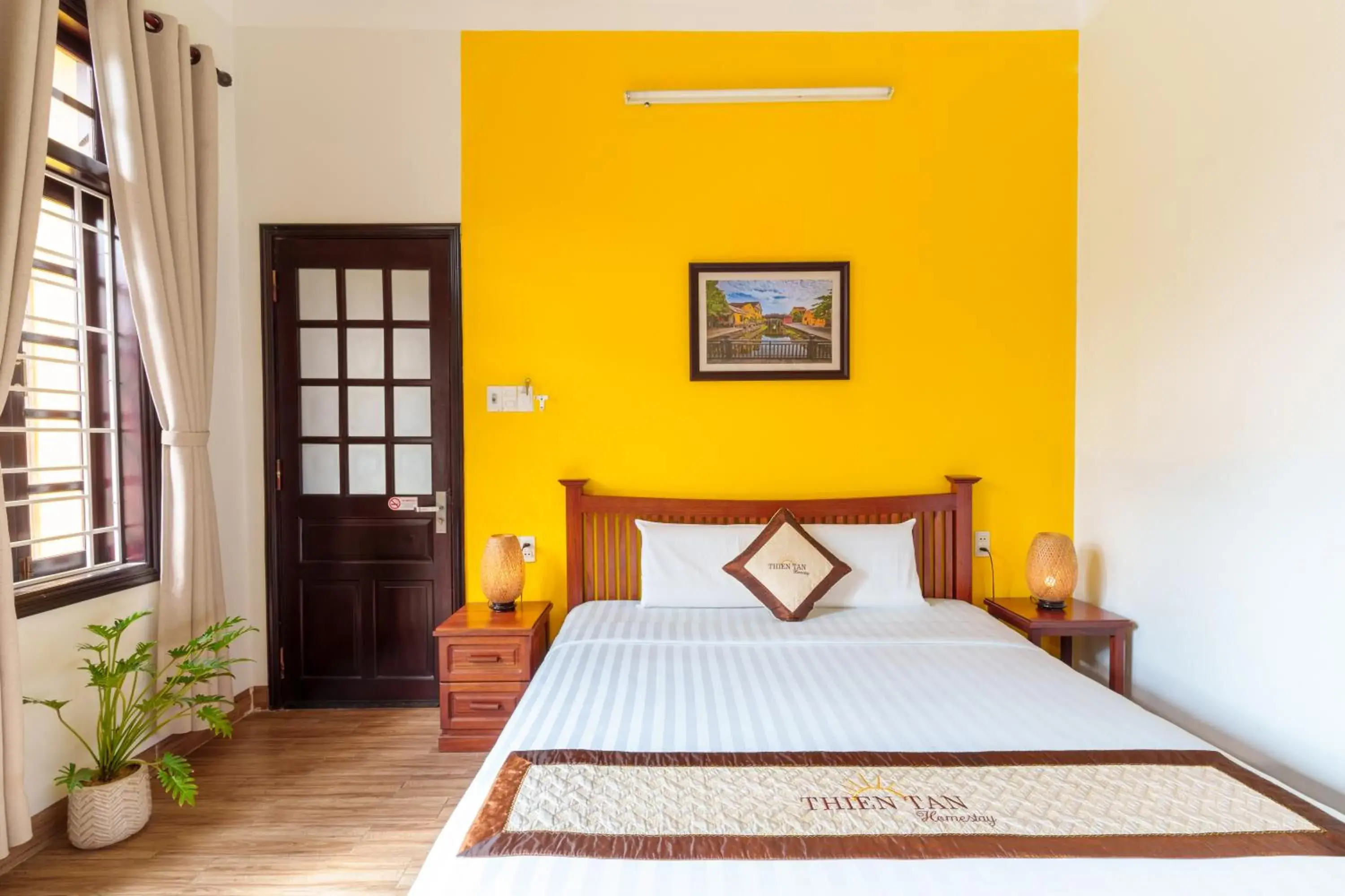 Bed in Thien Tan Villa with Private Pool