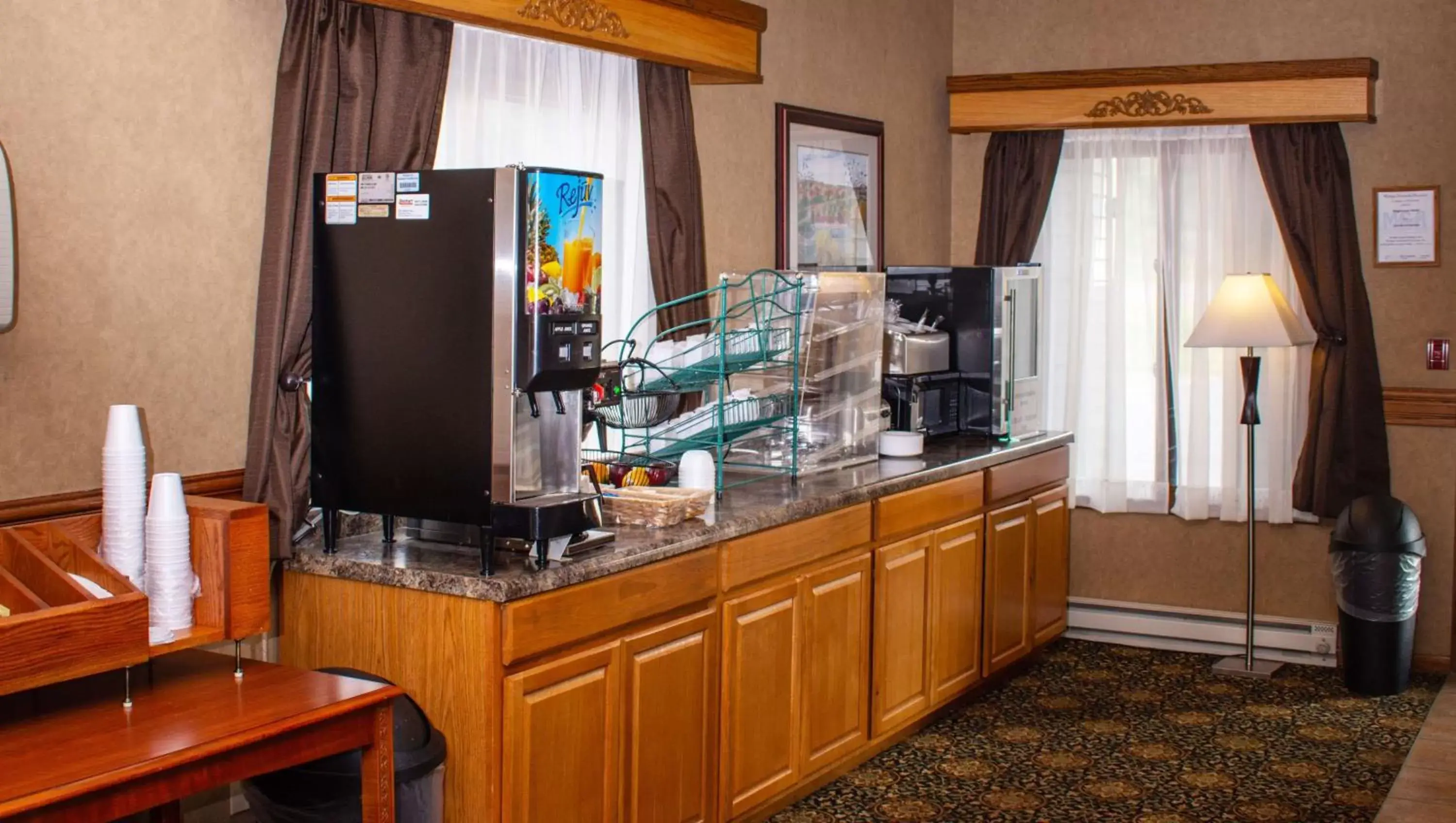 Lobby or reception in Magnuson Hotel Country Inn