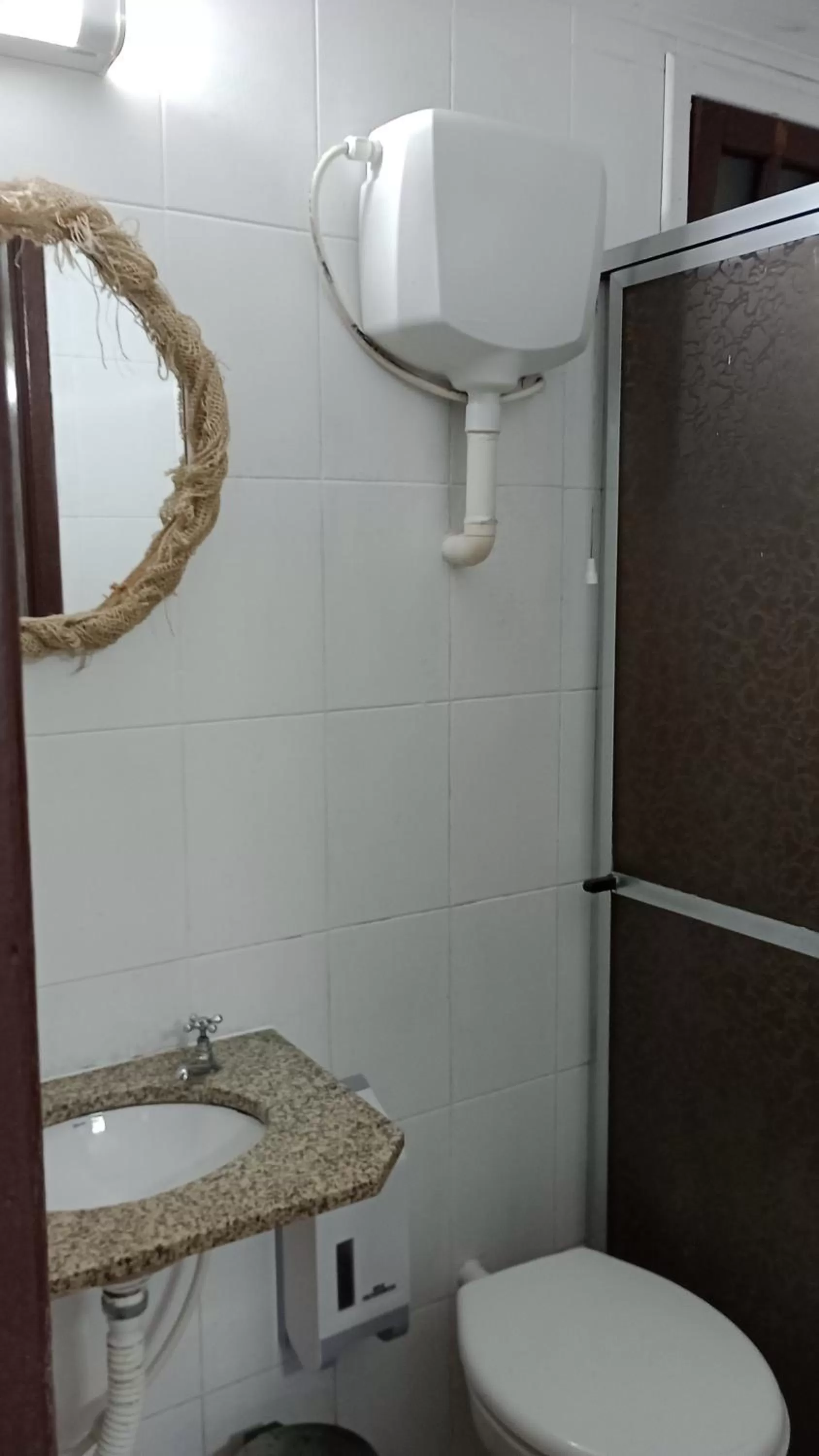 Toilet, Bathroom in Hibiscos Pousada