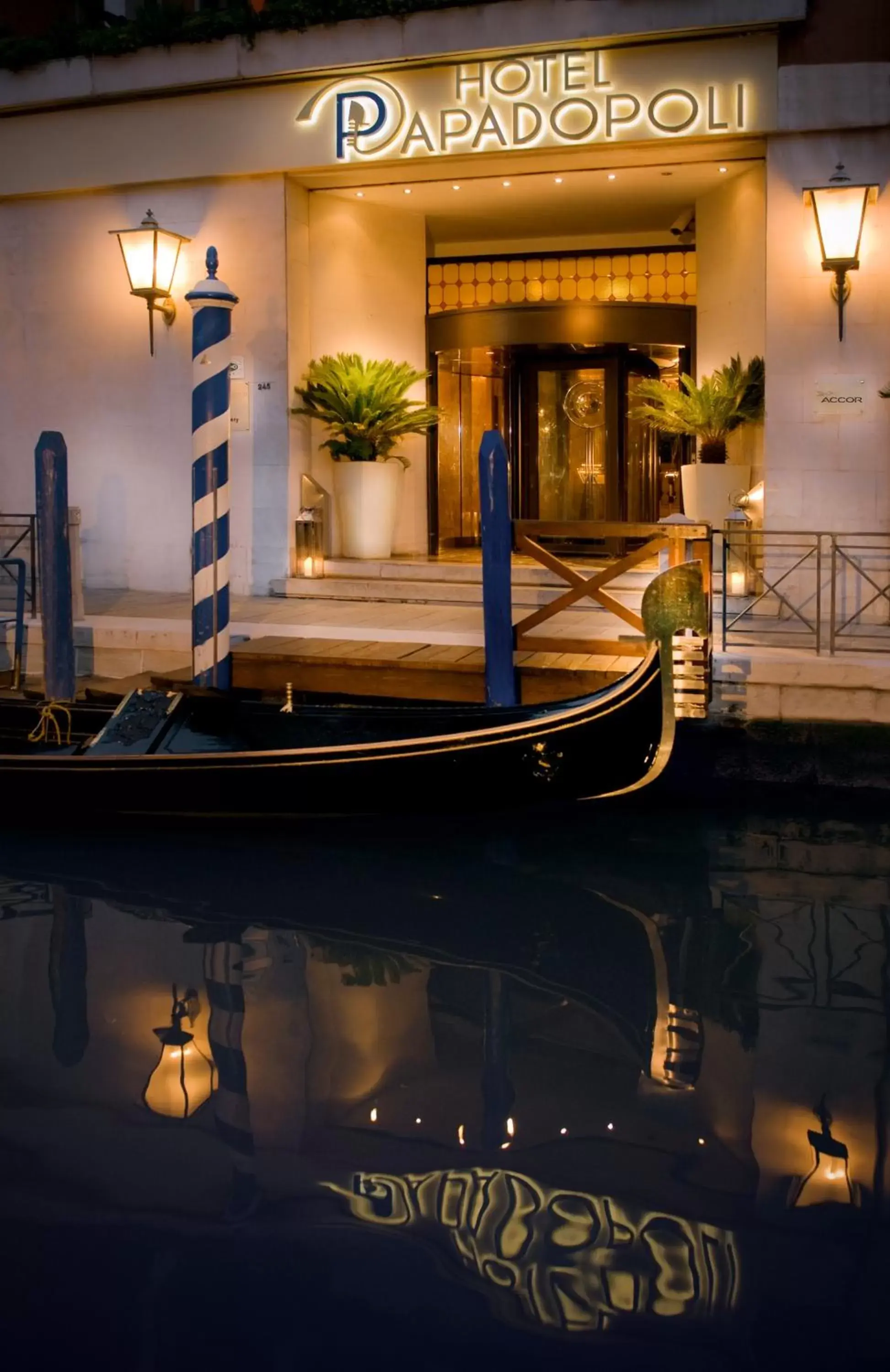 Facade/entrance in Hotel Papadopoli Venezia - MGallery Collection