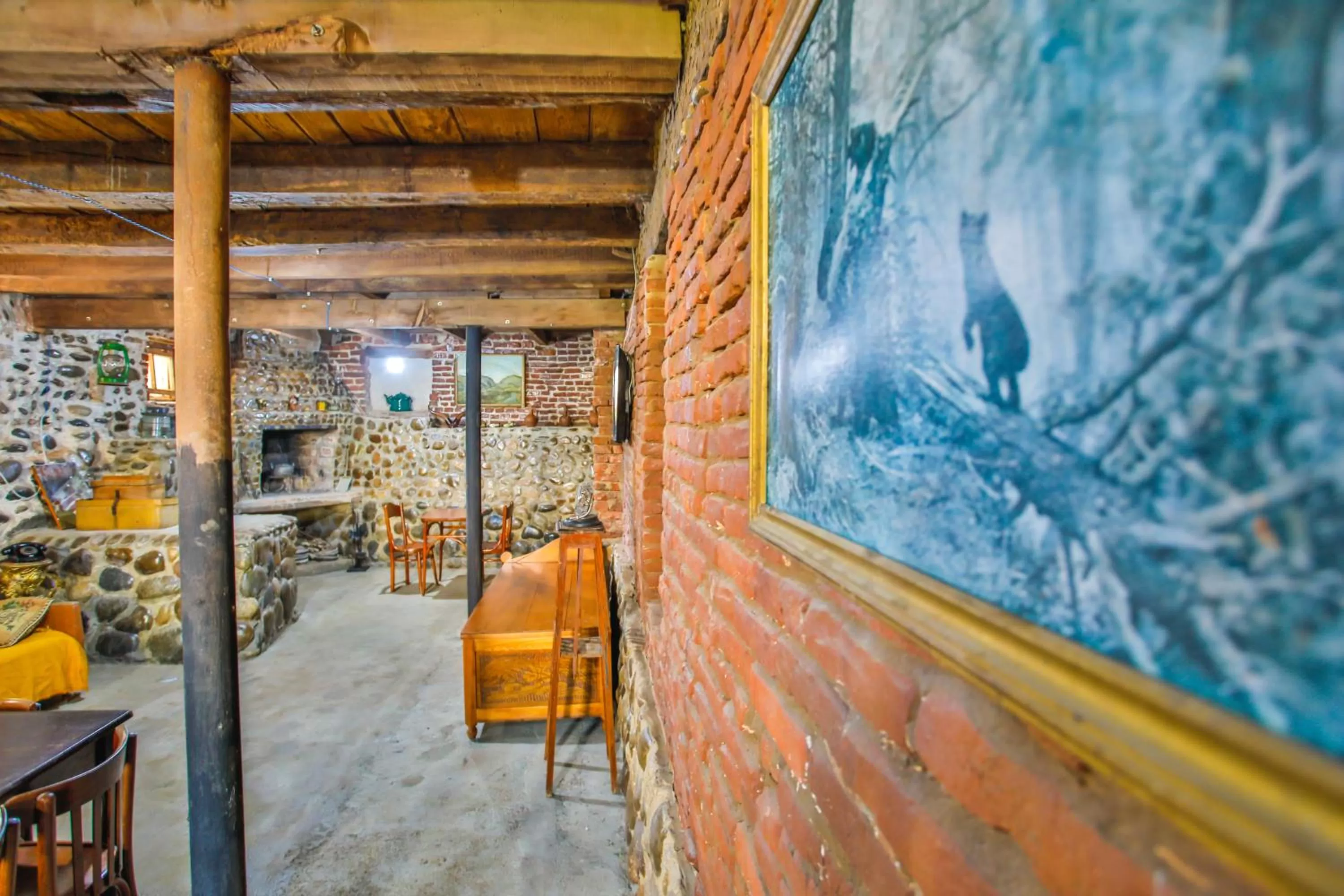 Restaurant/places to eat in Book Hotel