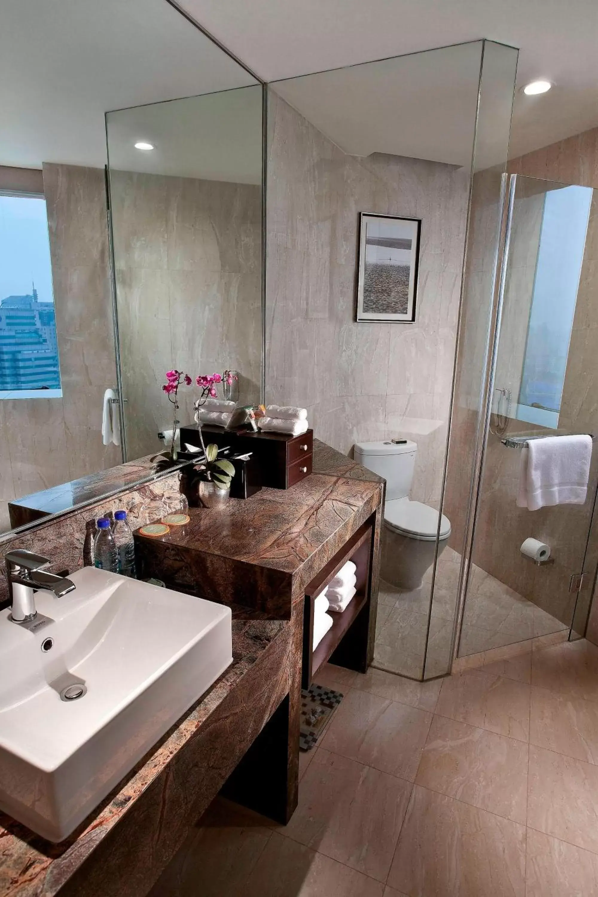 Bathroom in Courtyard By Marriott Shanghai Pudong