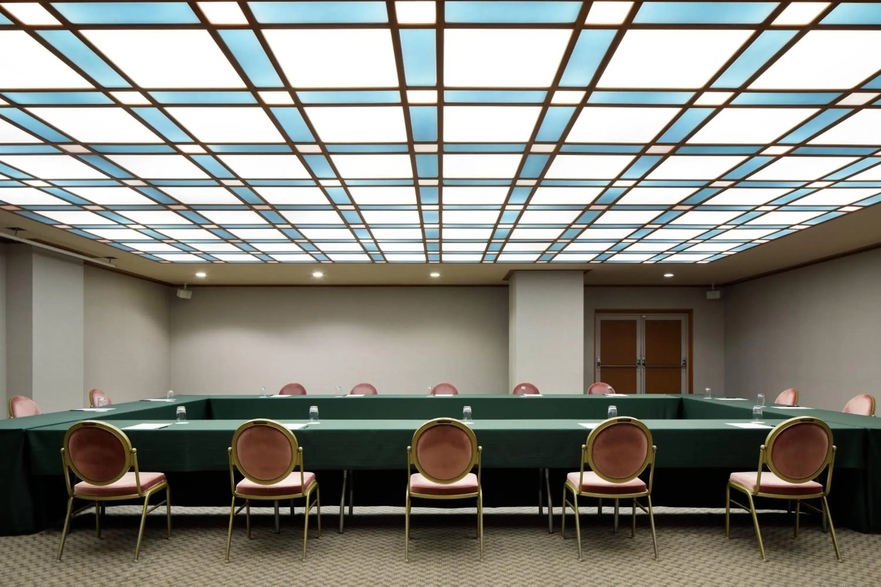 Meeting/conference room in The Prince Kyoto Takaragaike, Autograph Collection