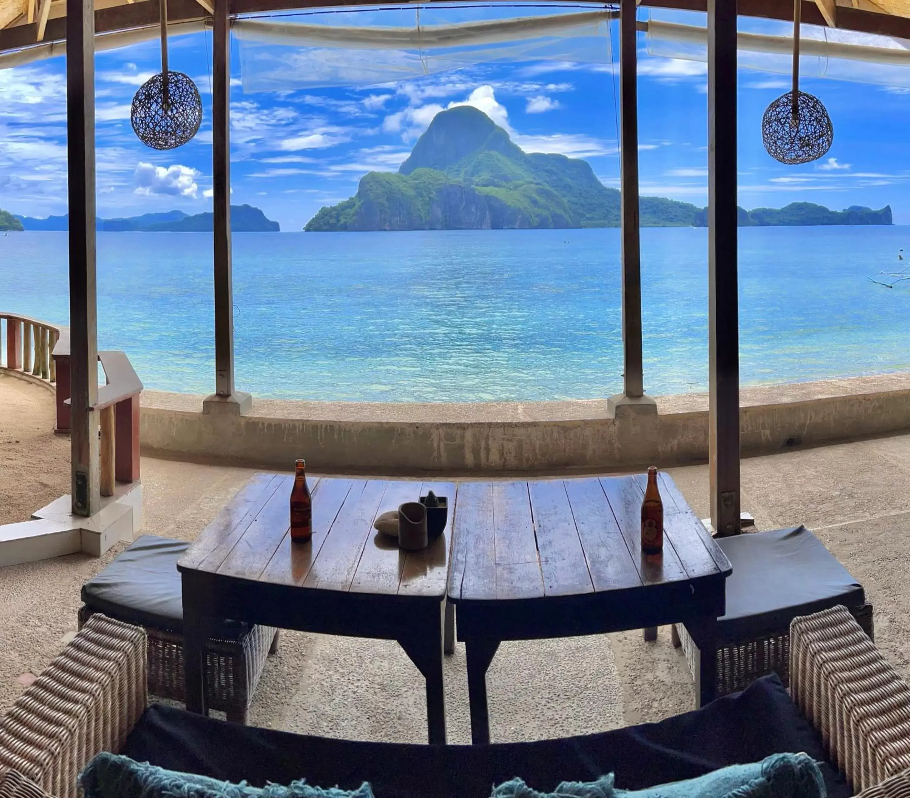 Restaurant/places to eat in Golden Monkey Beach Hotel Restaurant/places to eat in Golden Monkey Beach Hotel