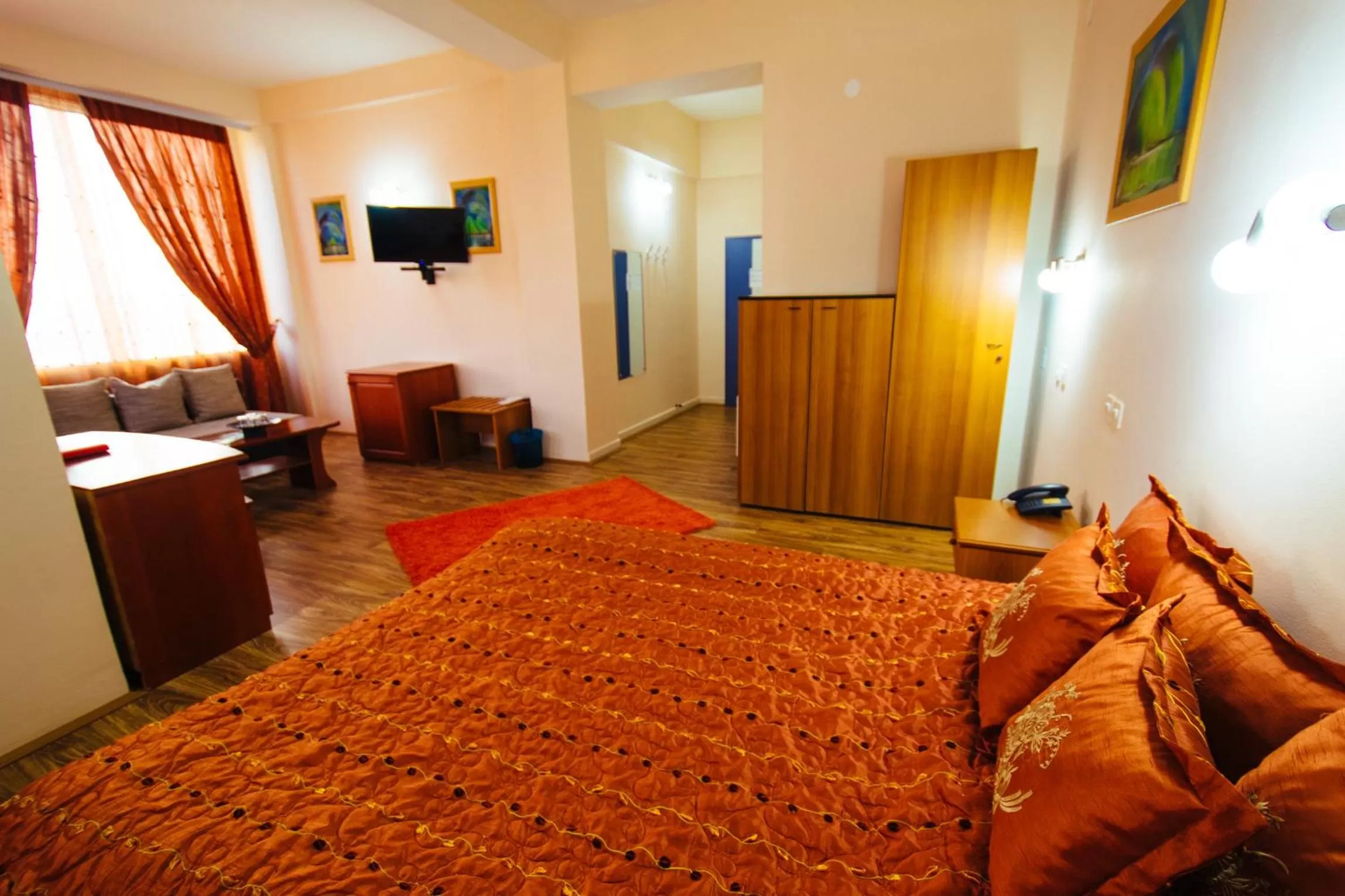 TV and multimedia, Bed in Hotel Kristal Palas