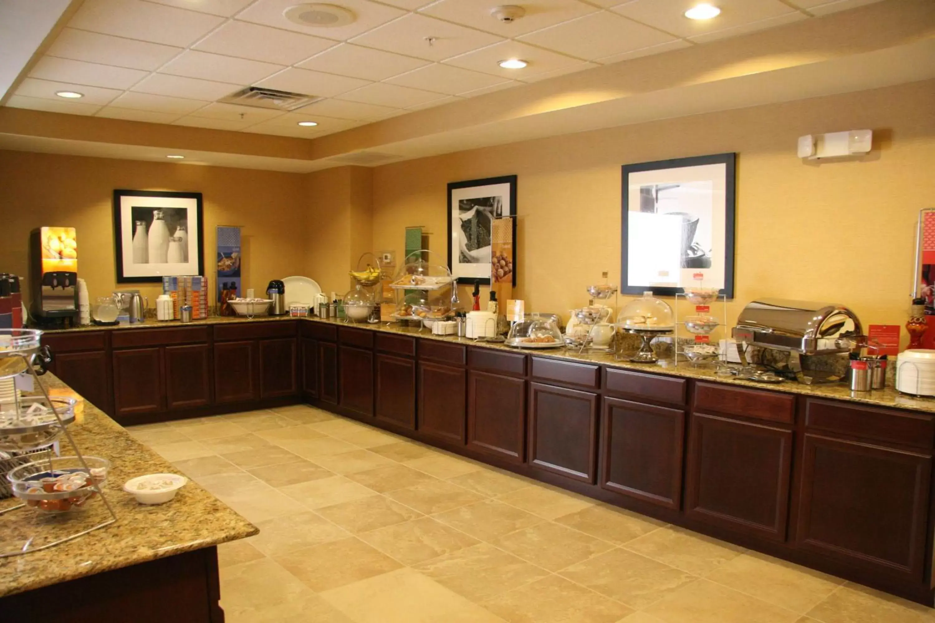 Dining area, Restaurant/Places to Eat in Hampton Inn Dade City - Zephyr Hills