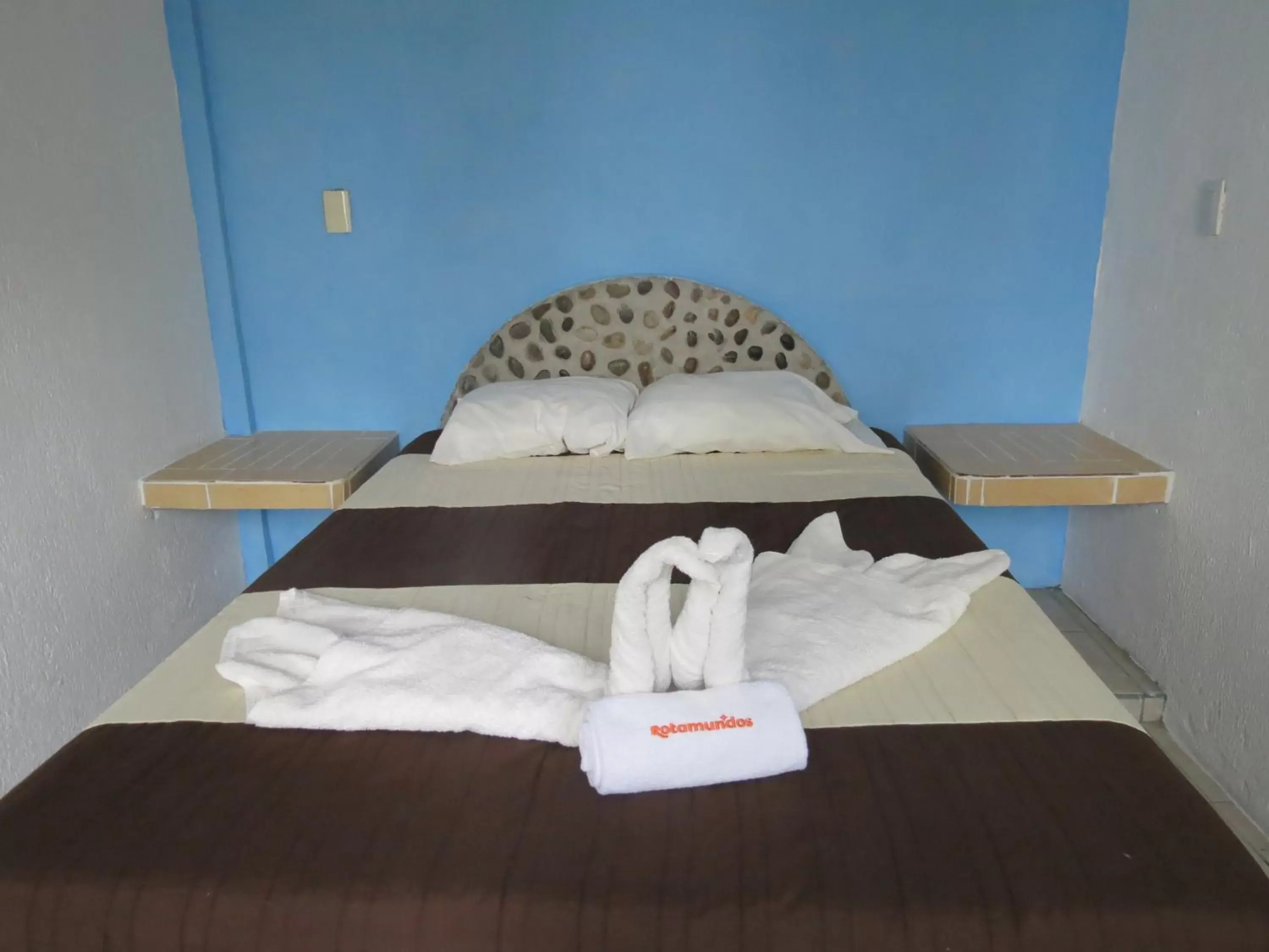 Bed in Hotel Albri by Rotamundos