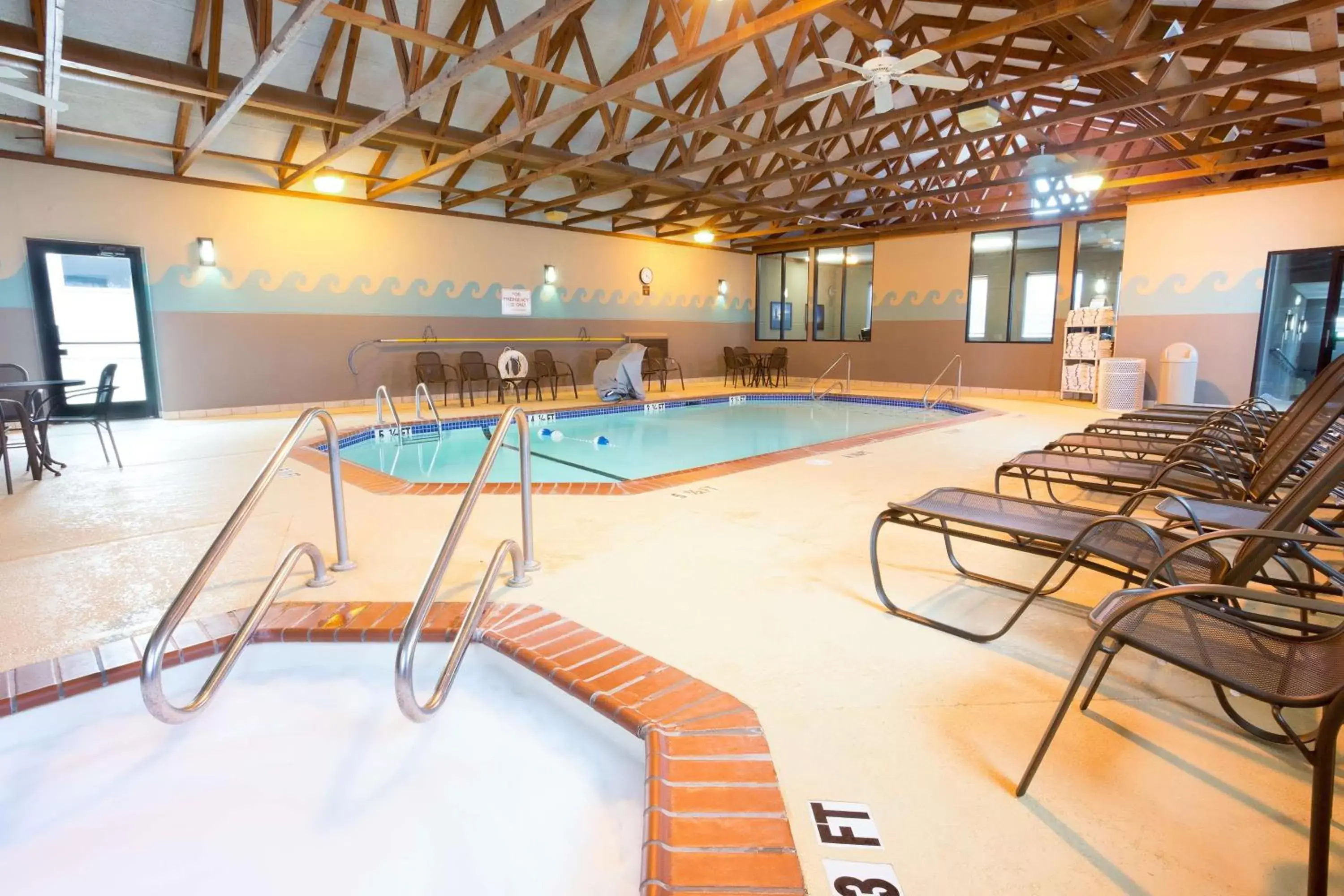Activities, Swimming Pool in Drury Inn & Suites Jackson MO