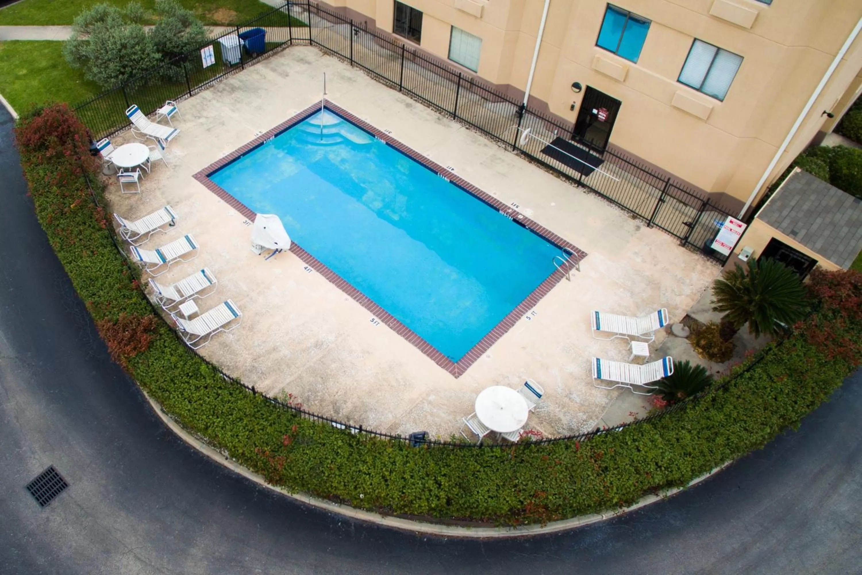 Swimming pool in GreenTree Inn - IAH Airport JFK Blvd