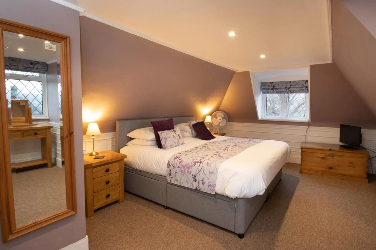 Bedroom, Bed in The Town House