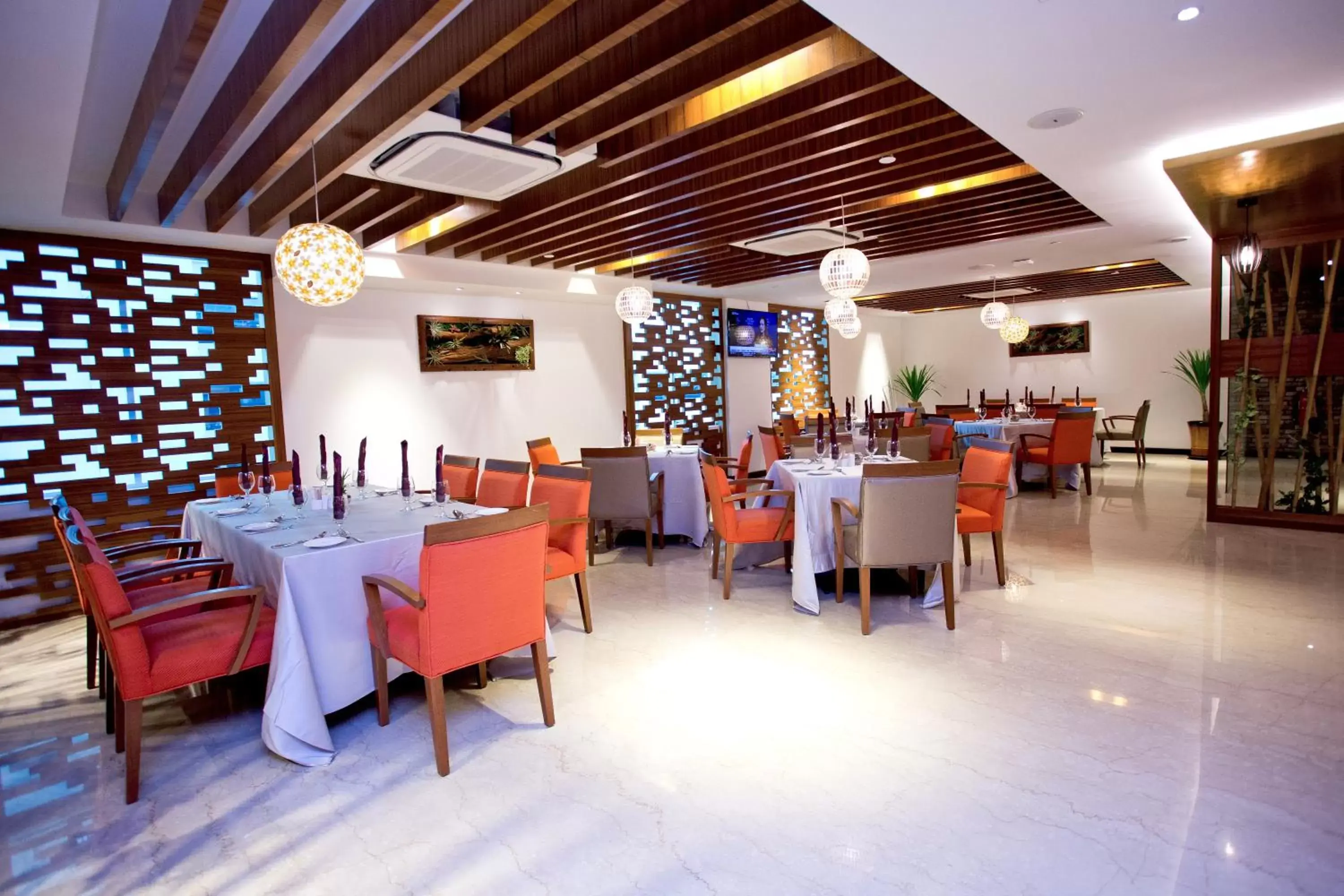 Restaurant/places to eat in Vouk Hotel Suites, Penang Restaurant/places to eat in Vouk Hotel Suites, Penang