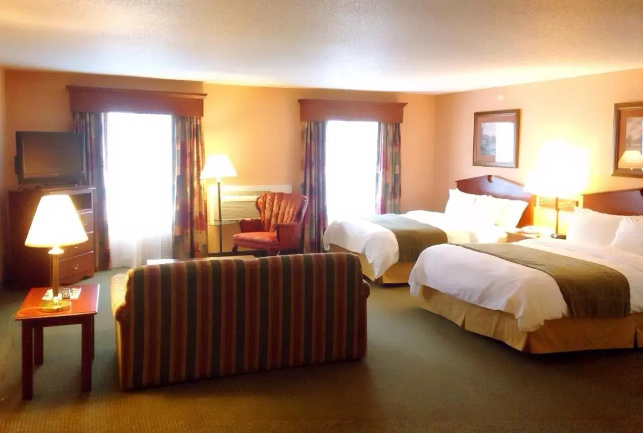 GrandStay Hotel & Suites Downtown Sheboygan