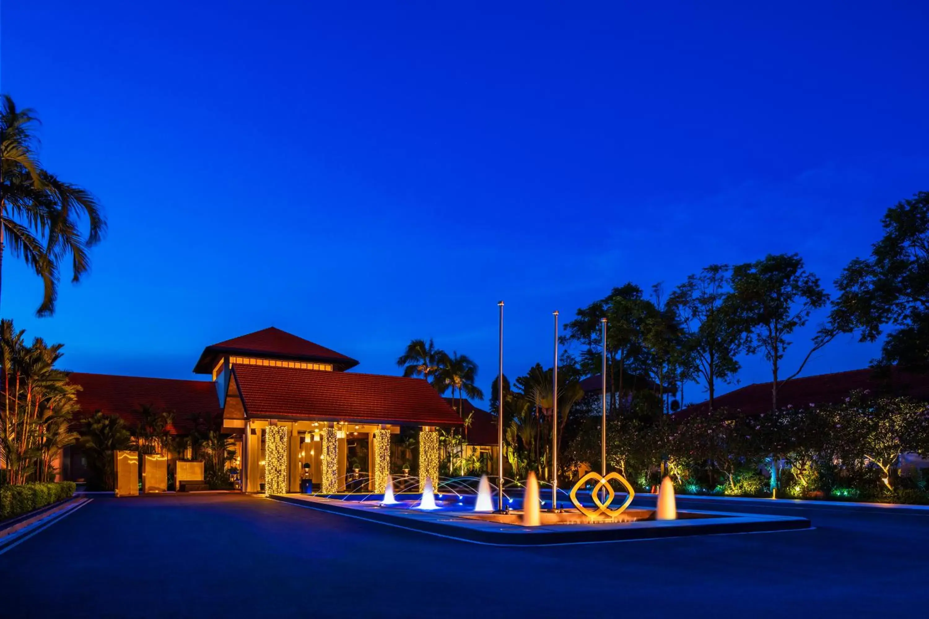 Facade/entrance, Property Building in Sofitel Singapore Sentosa Resort & Spa