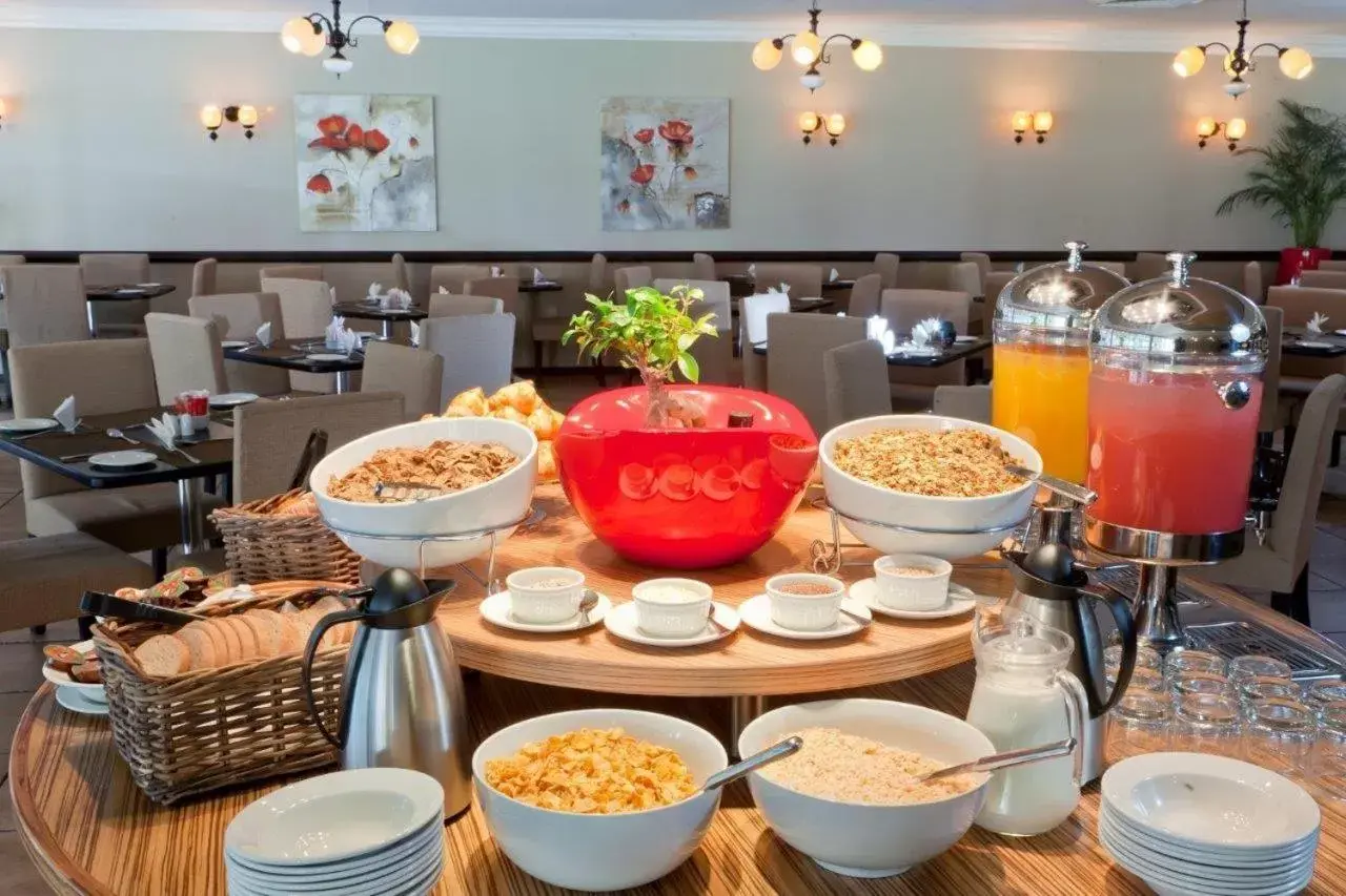 Food, Restaurant/Places to Eat in Oudtshoorn Inn Hotel