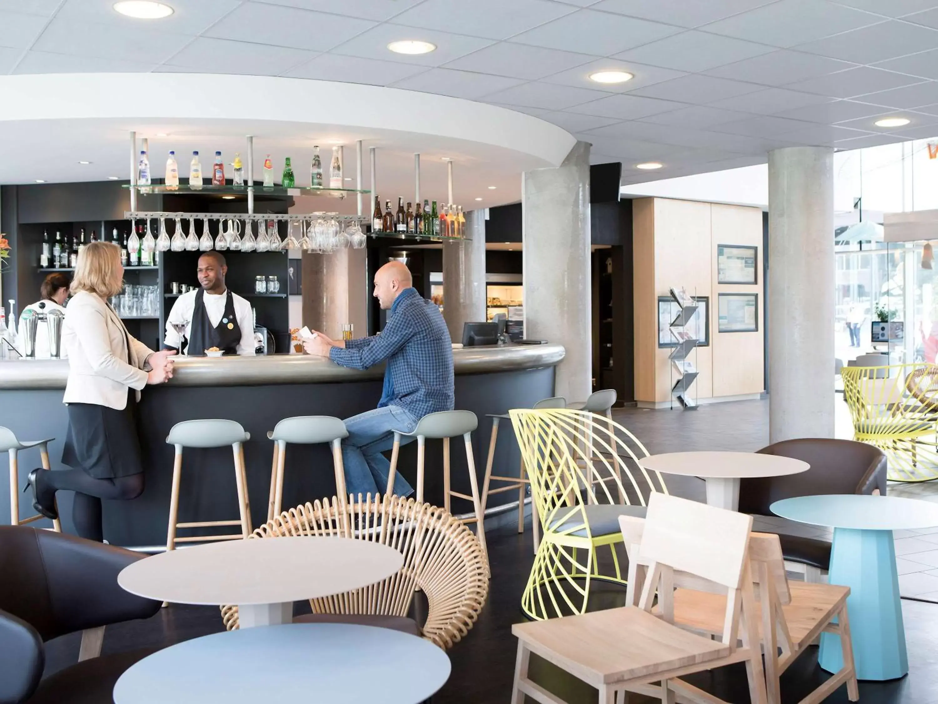 Lounge or bar, Lounge/Bar in Novotel Suites Lille Europe