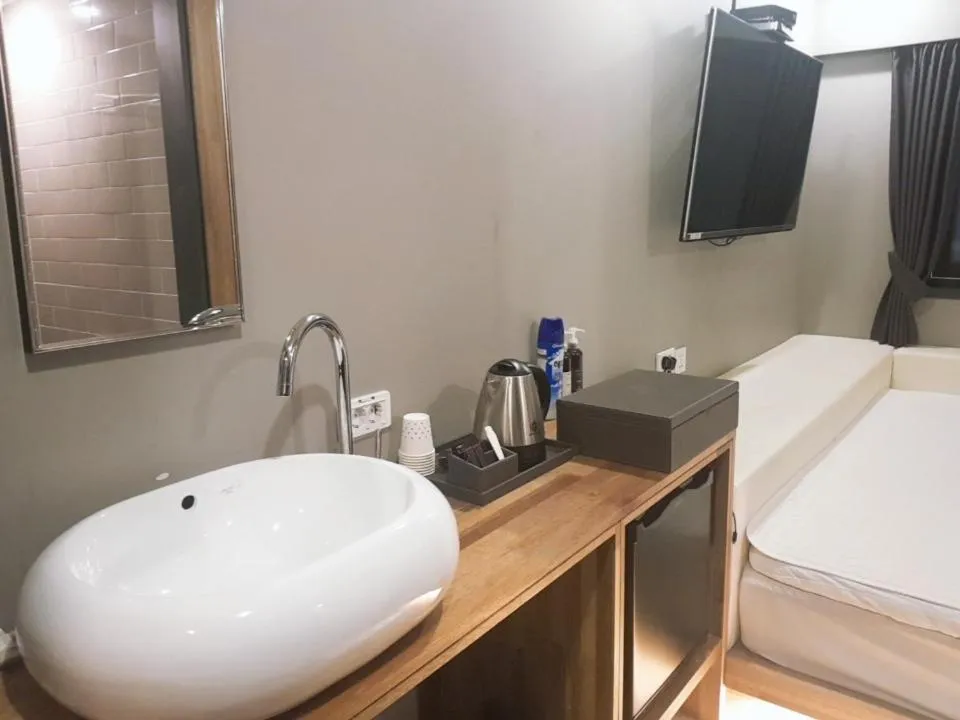 Coffee/tea facilities in Hotel Gray