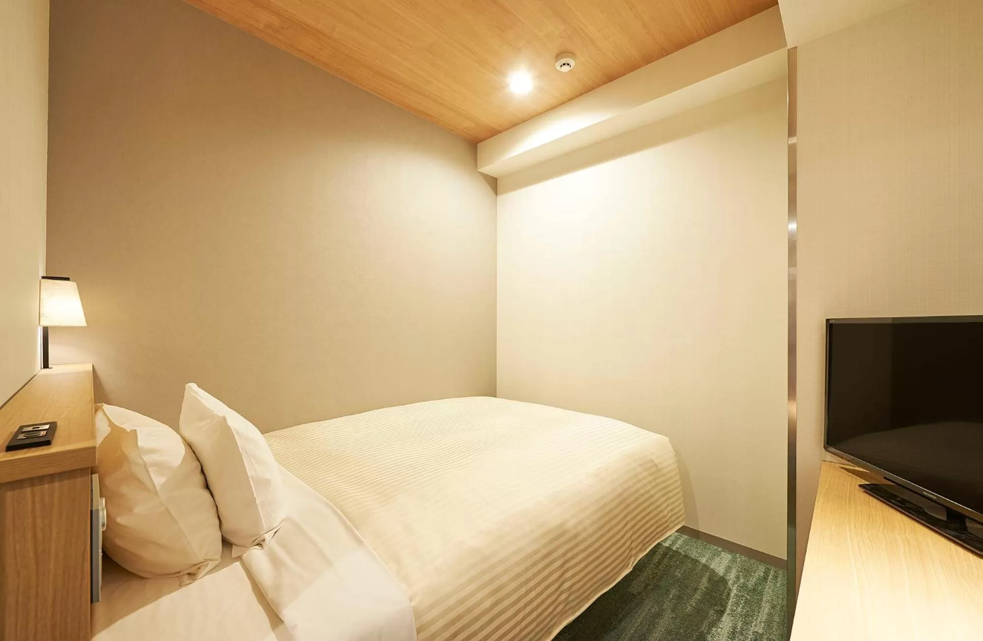 Photo of the whole room, Bed in Sotetsu Fresa Inn Tokyo Tamachi
