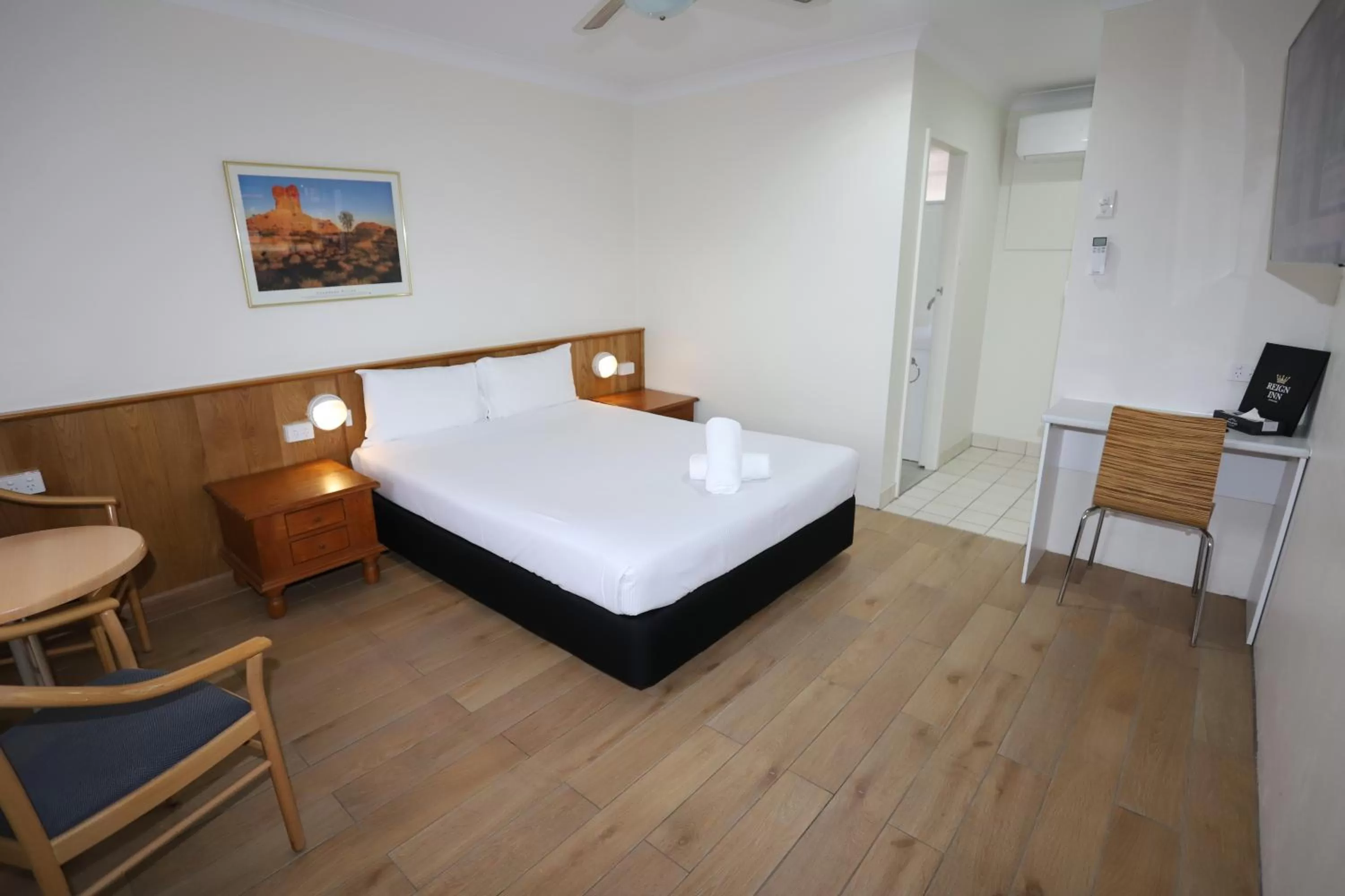 Bed in Reign Inn Newcastle