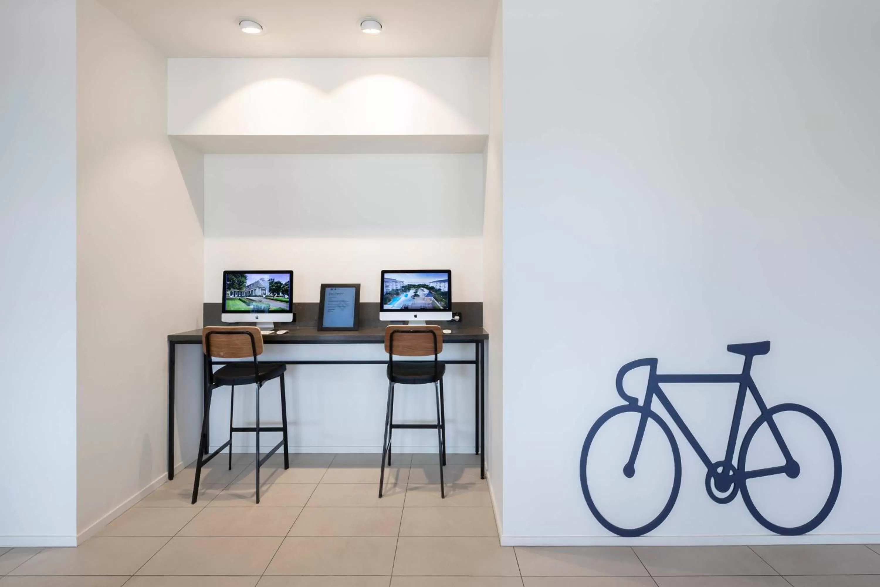 Business facilities in Mantra MacArthur Hotel