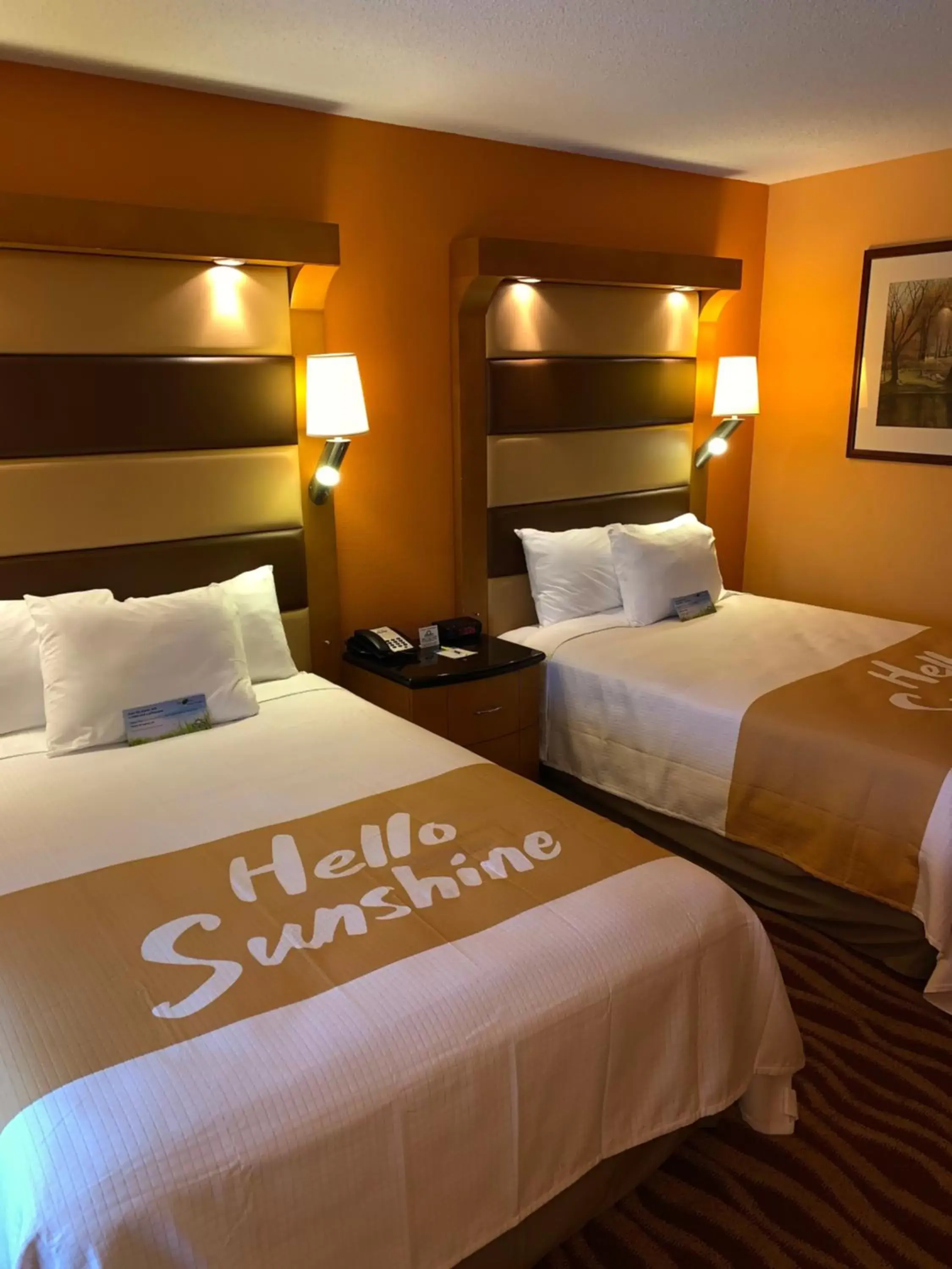 Bed in Days Inn & Suites by Wyndham Albany