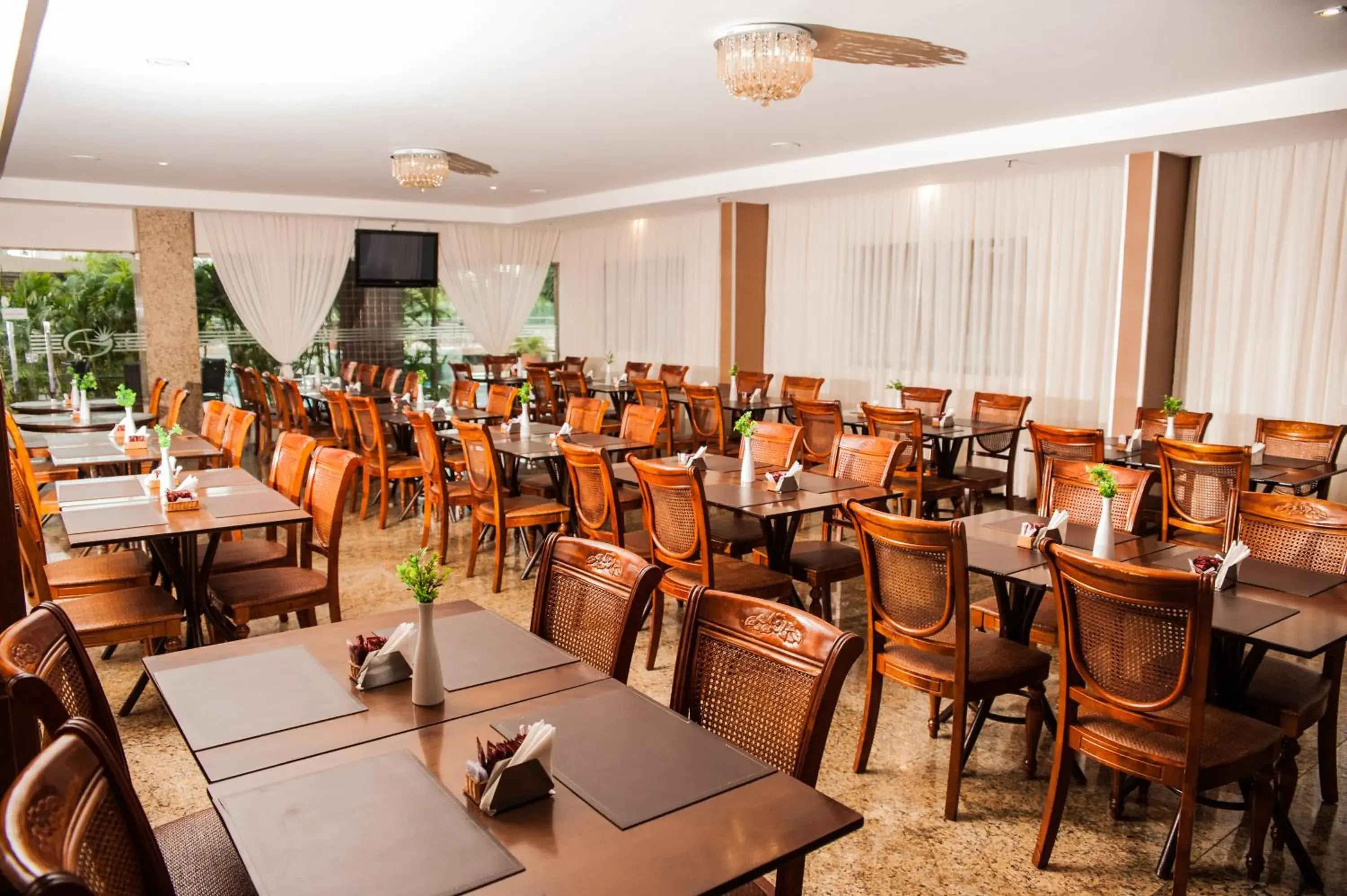 Restaurant/Places to Eat in Garbos Trade Hotel