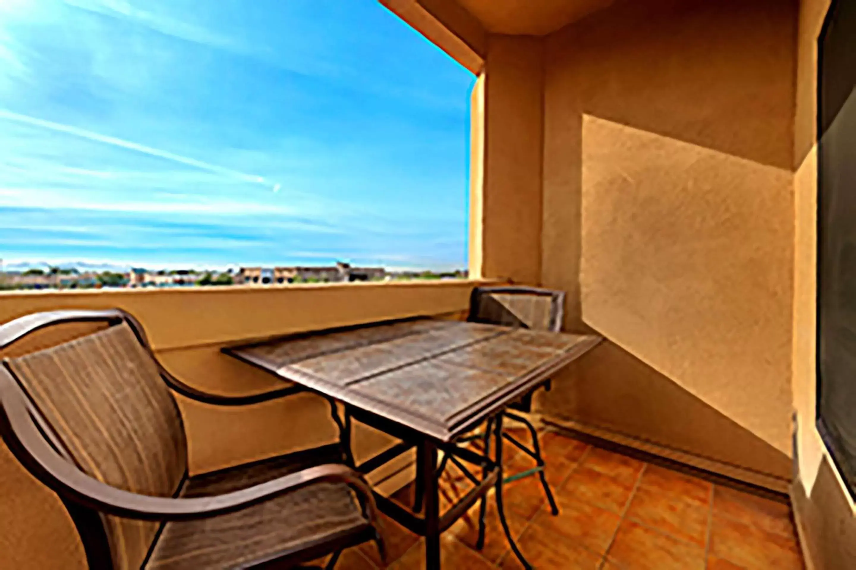 Photo of the whole room, Balcony/Terrace in Comfort Suites Goodyear-West Phoenix