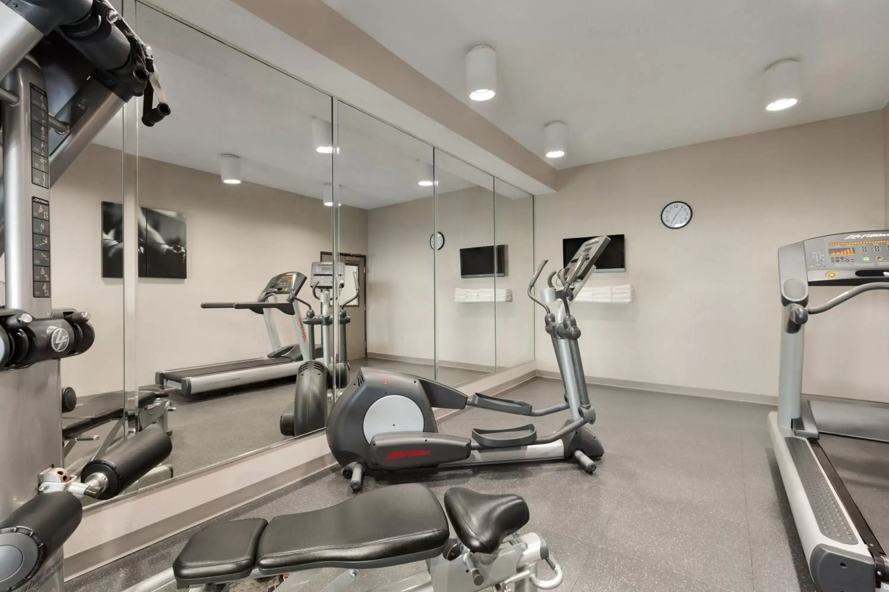 Fitness centre/facilities, Fitness Center/Facilities in Country Inn & Suites by Radisson, Warner Robins, GA