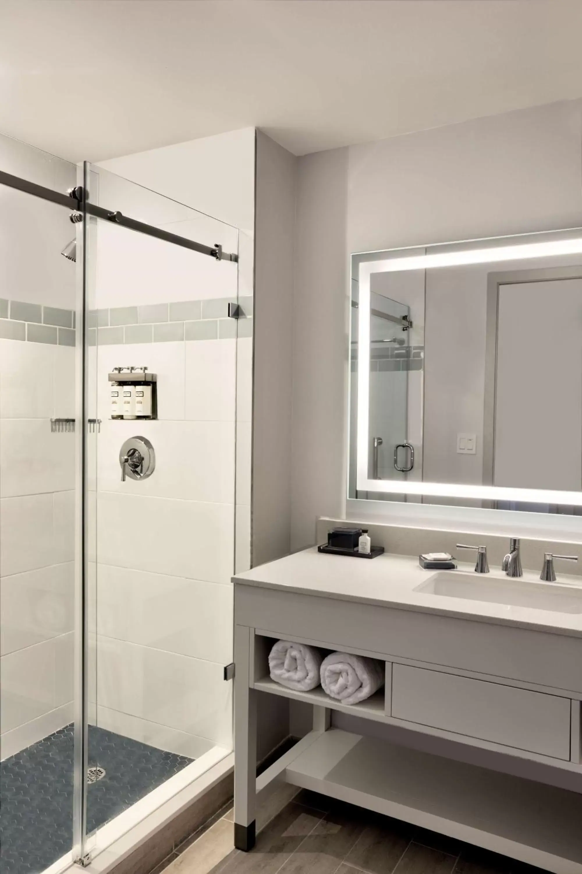 Bathroom in Hotel Maren Fort Lauderdale Beach, Curio Collection By Hilton