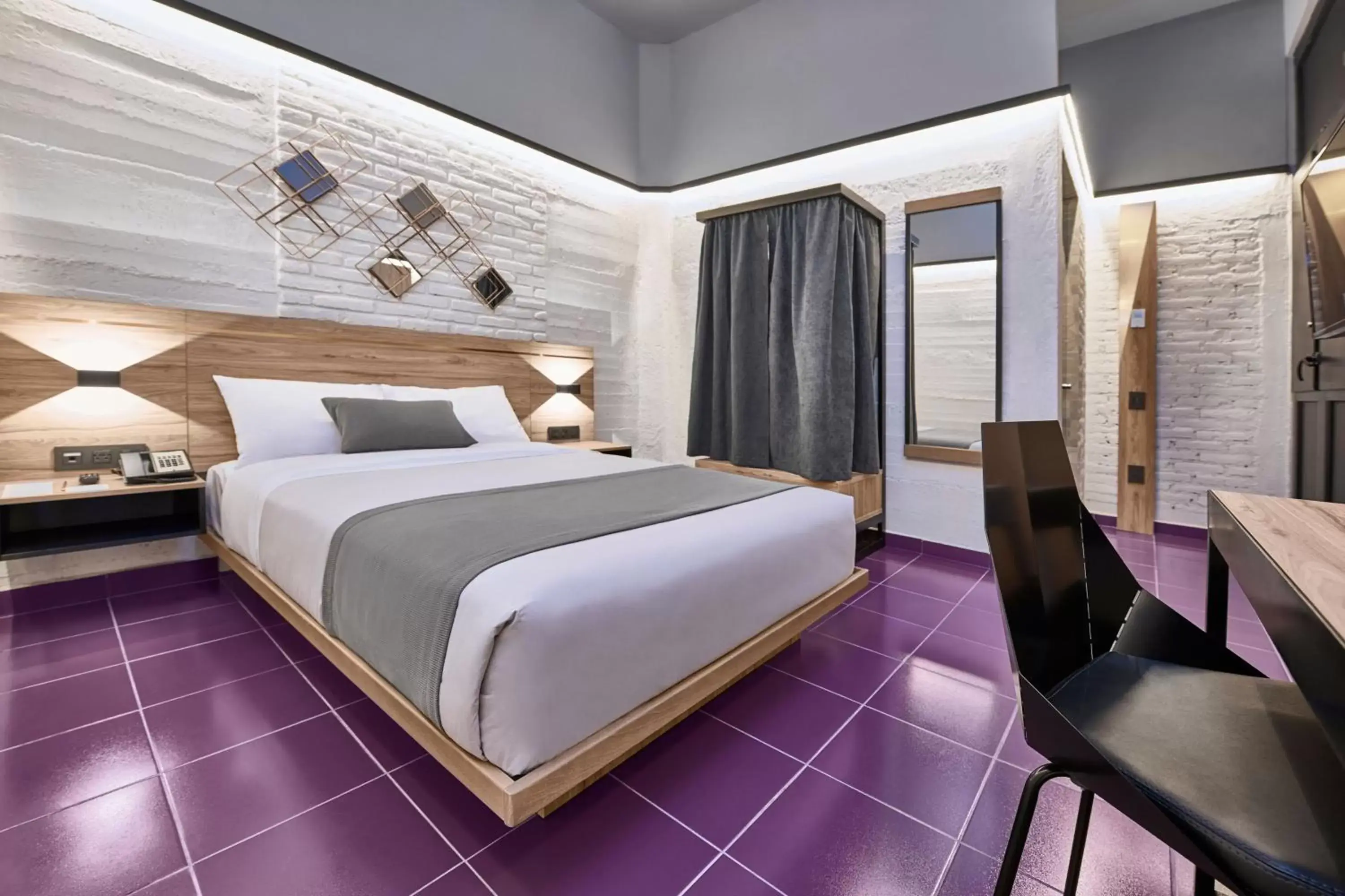 Photo of the whole room, Bed in City Centro by Marriott Ciudad de Mexico
